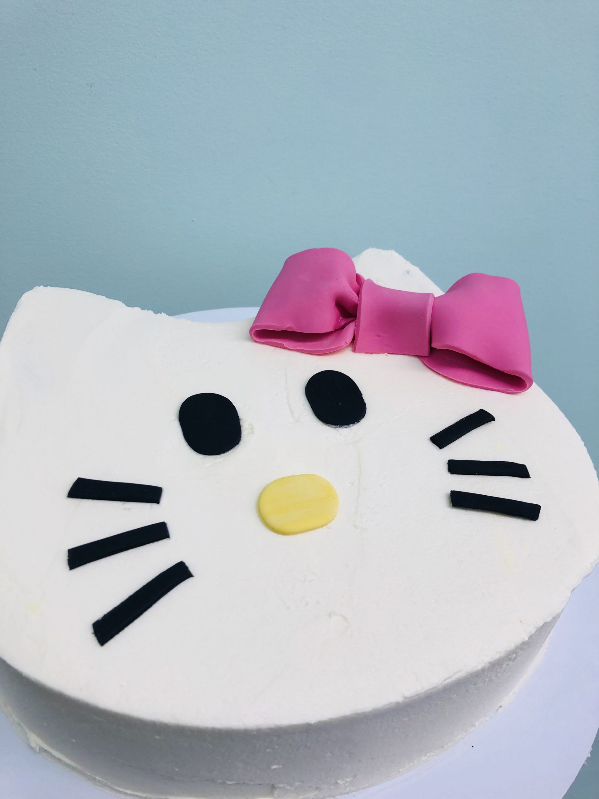 Hello Kitty cake Hello Kitty cake