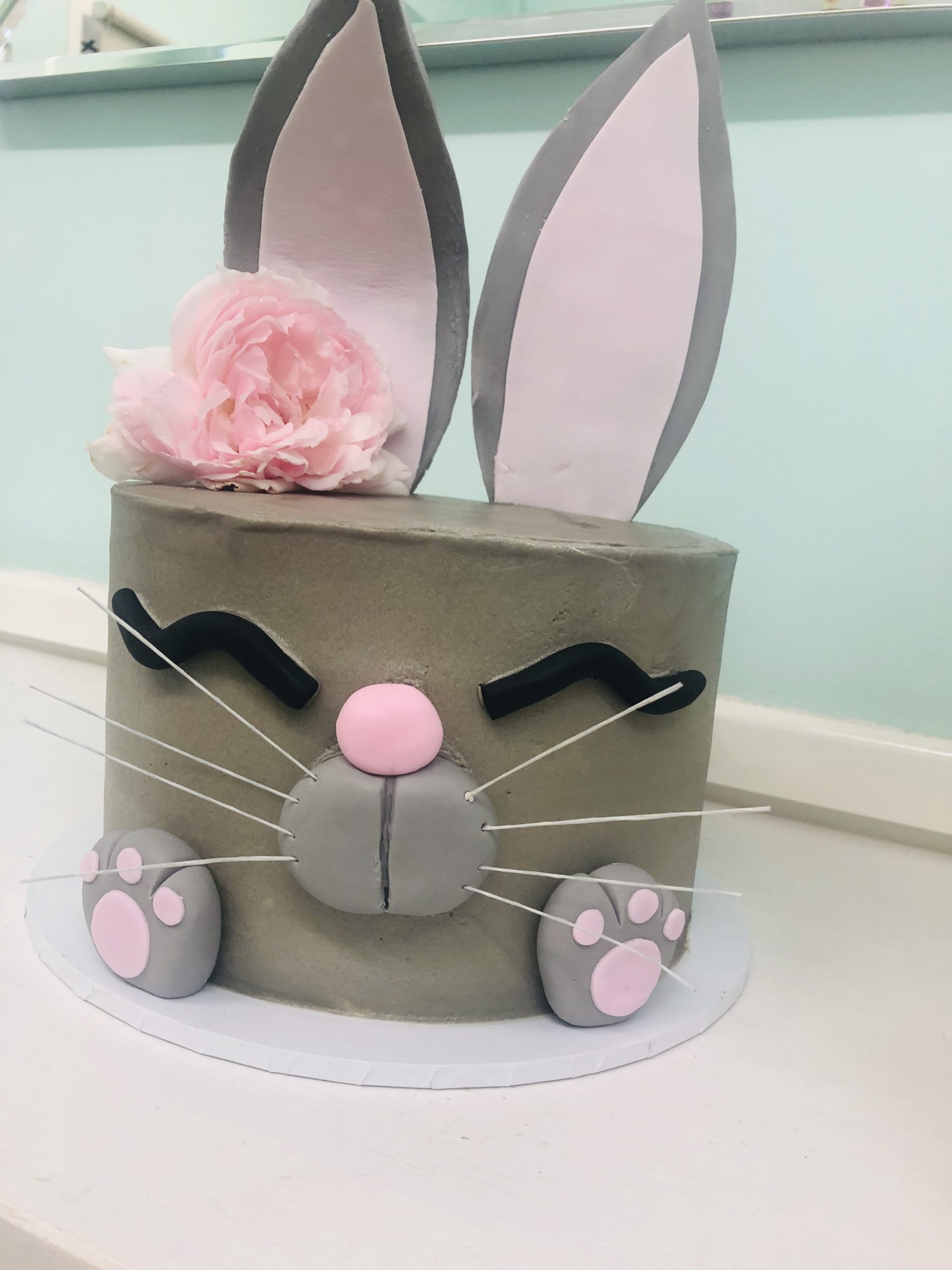 funny bunny cake by the cupcake princess sydney funny bunny cake by the cupcake princess sydney