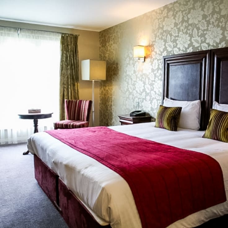 One Night with Dinner for Two at Shendish Manor Hotel product image