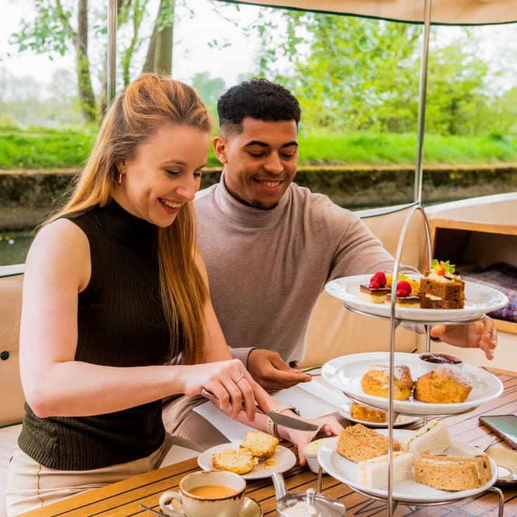 The Gift Experience Men's Golden/Cream Oxford Afternoon Tea River Cruise For Two