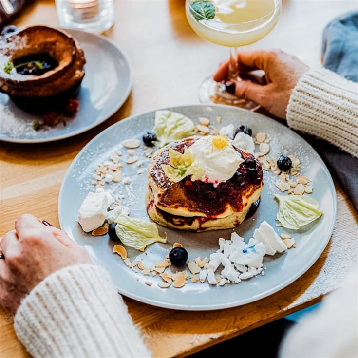 The Gift Experience Salmon Pancakes And Cocktails. Your Bankside Day Date.