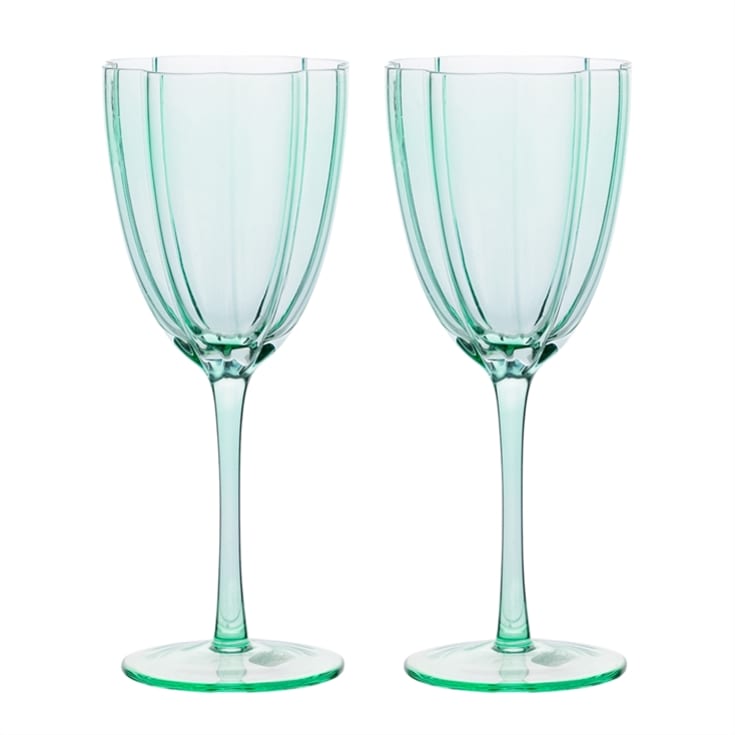 Set of 2 Scalloped Wine Glasses product image