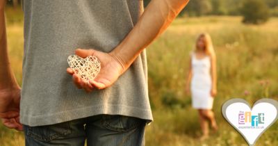 Can you only buy a paper gift for the first wedding anniversary? | The Gift Experience