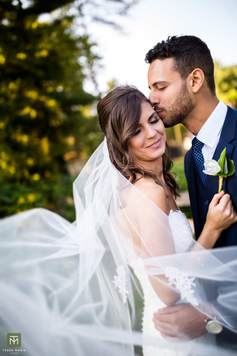 Isak and Brittany - Real Weddings by SuitShop
