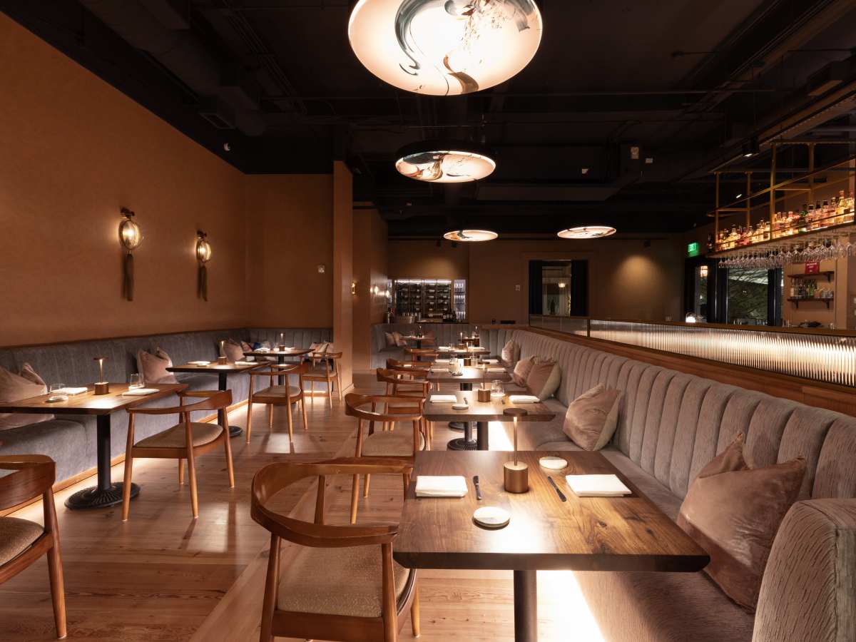 Lazy Betty Midtown interior dining room