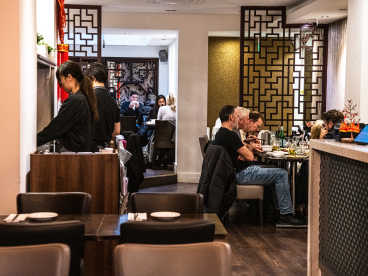 Hong Kong restaurant by Aleksandra Boruch