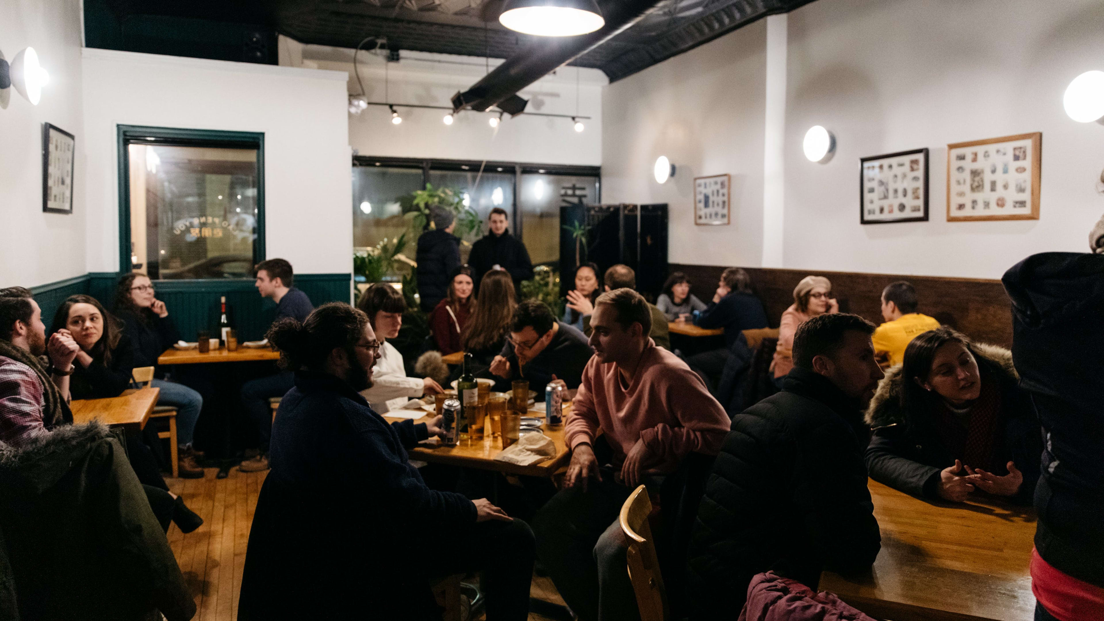 Crisp Chicago Review Lakeview Chicago The Infatuation