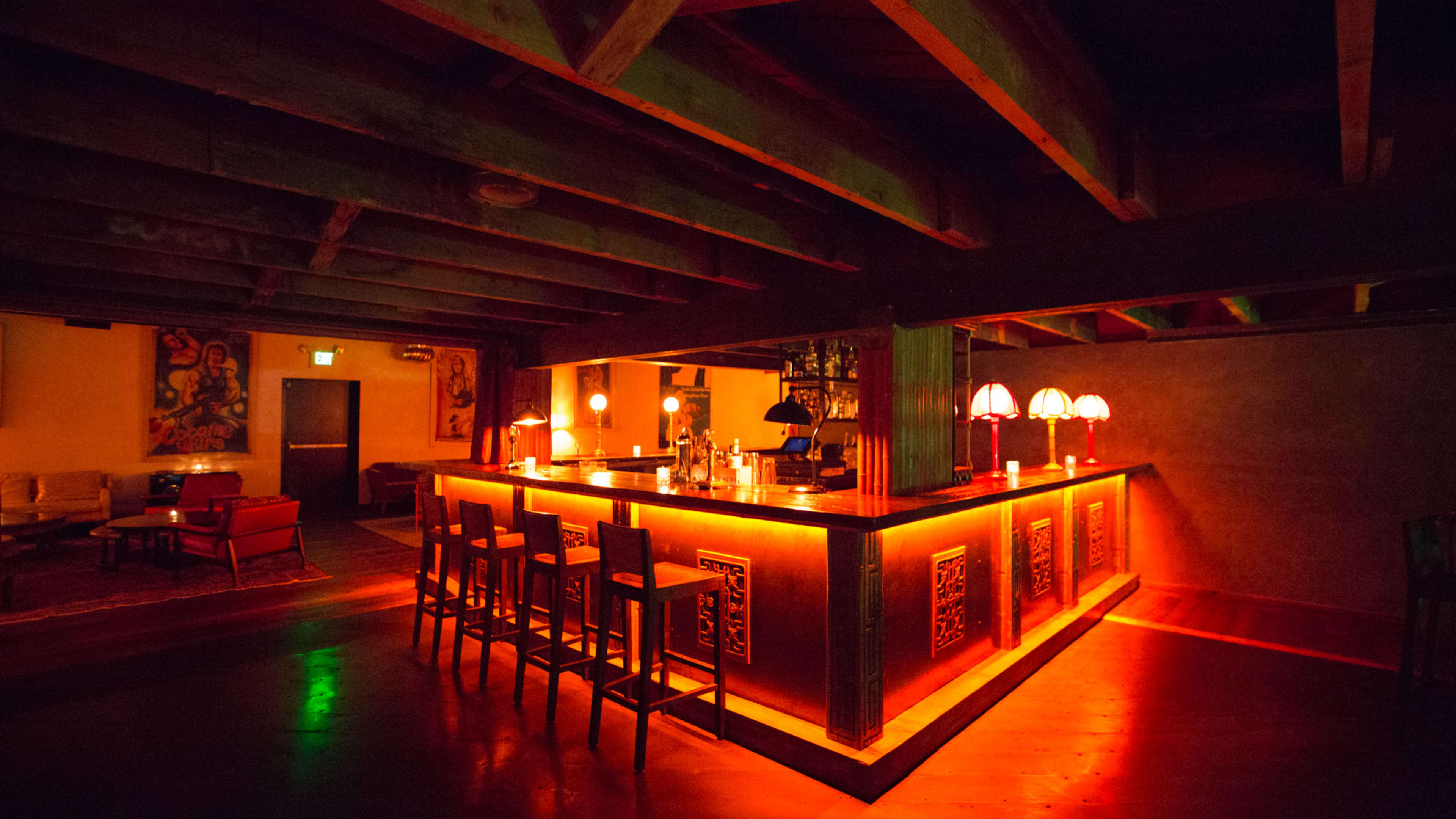 20 LA Bars Where You Can Dance image