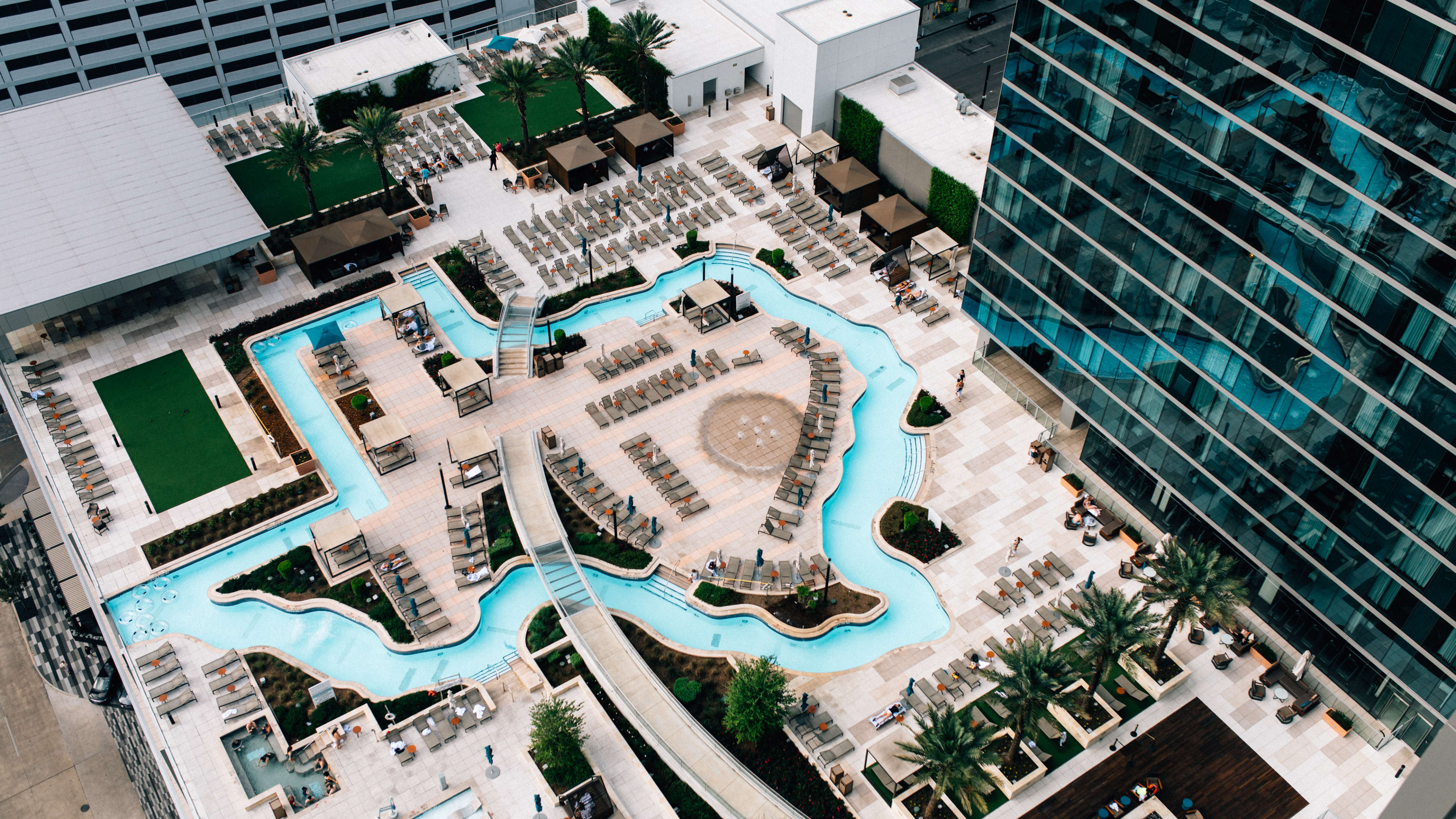 The Only Texas-Shaped Rooftop Pool Worth The Day Pass image