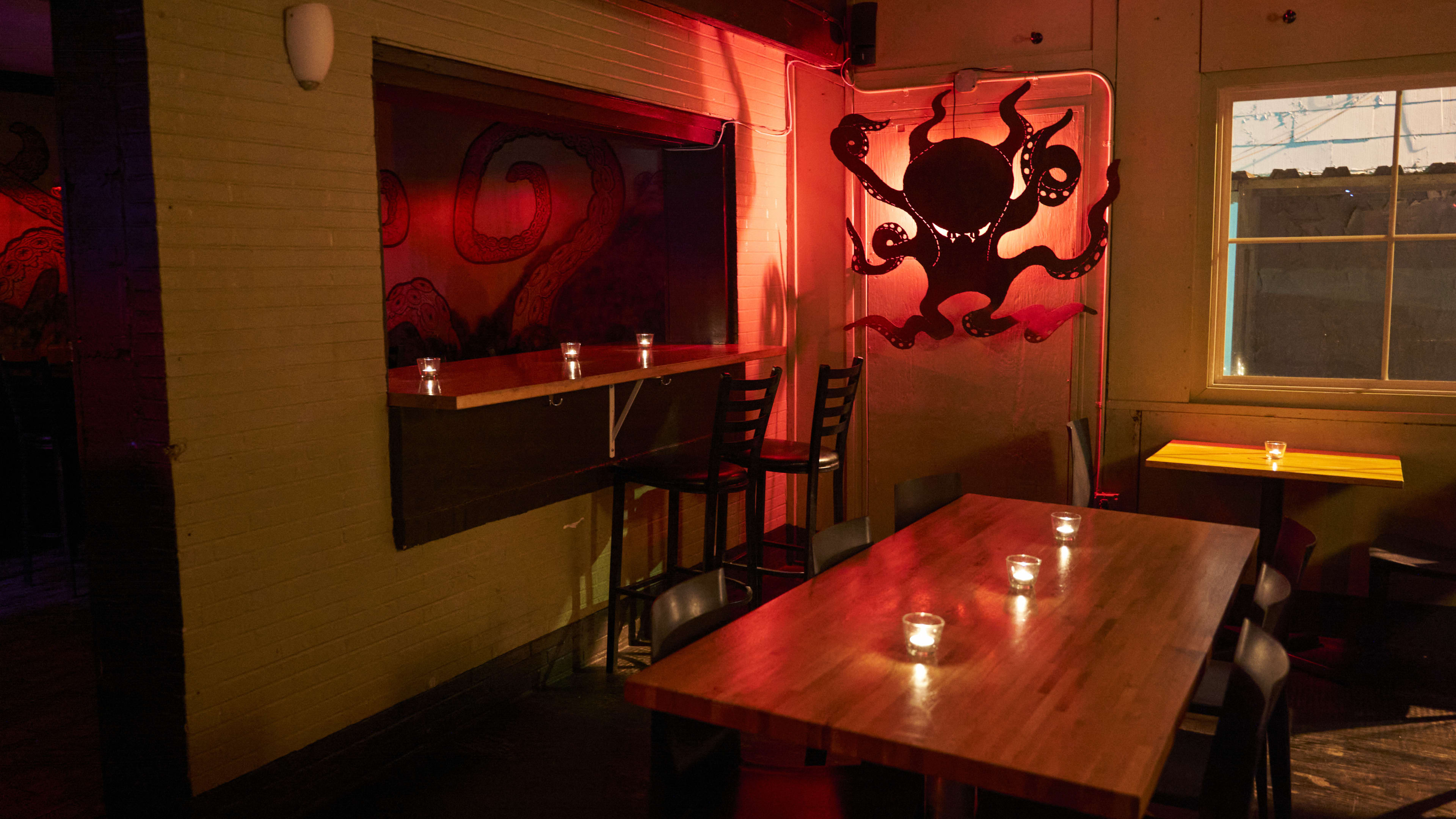 Octopus Bar Review East Atlanta Village Atlanta The Infatuation
