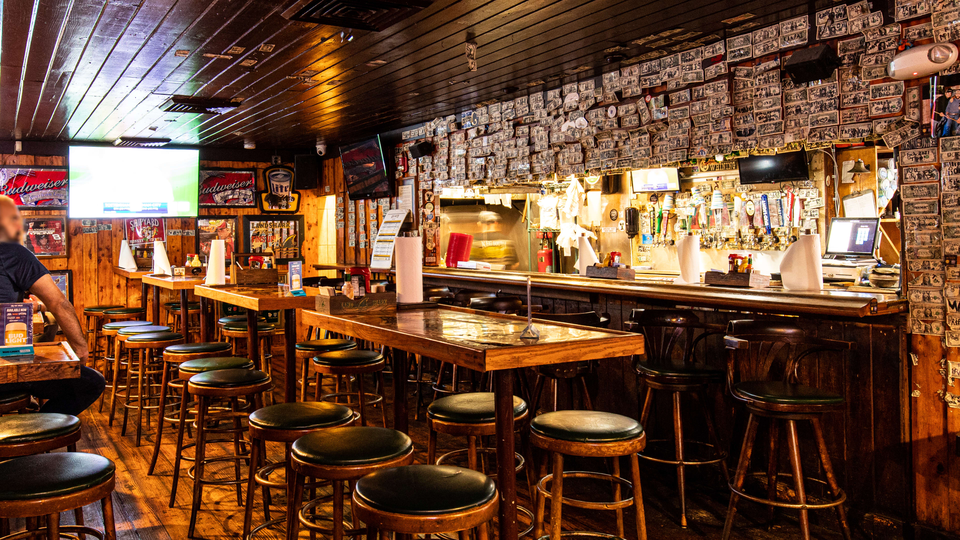 The Best Sports Bars In Miami image