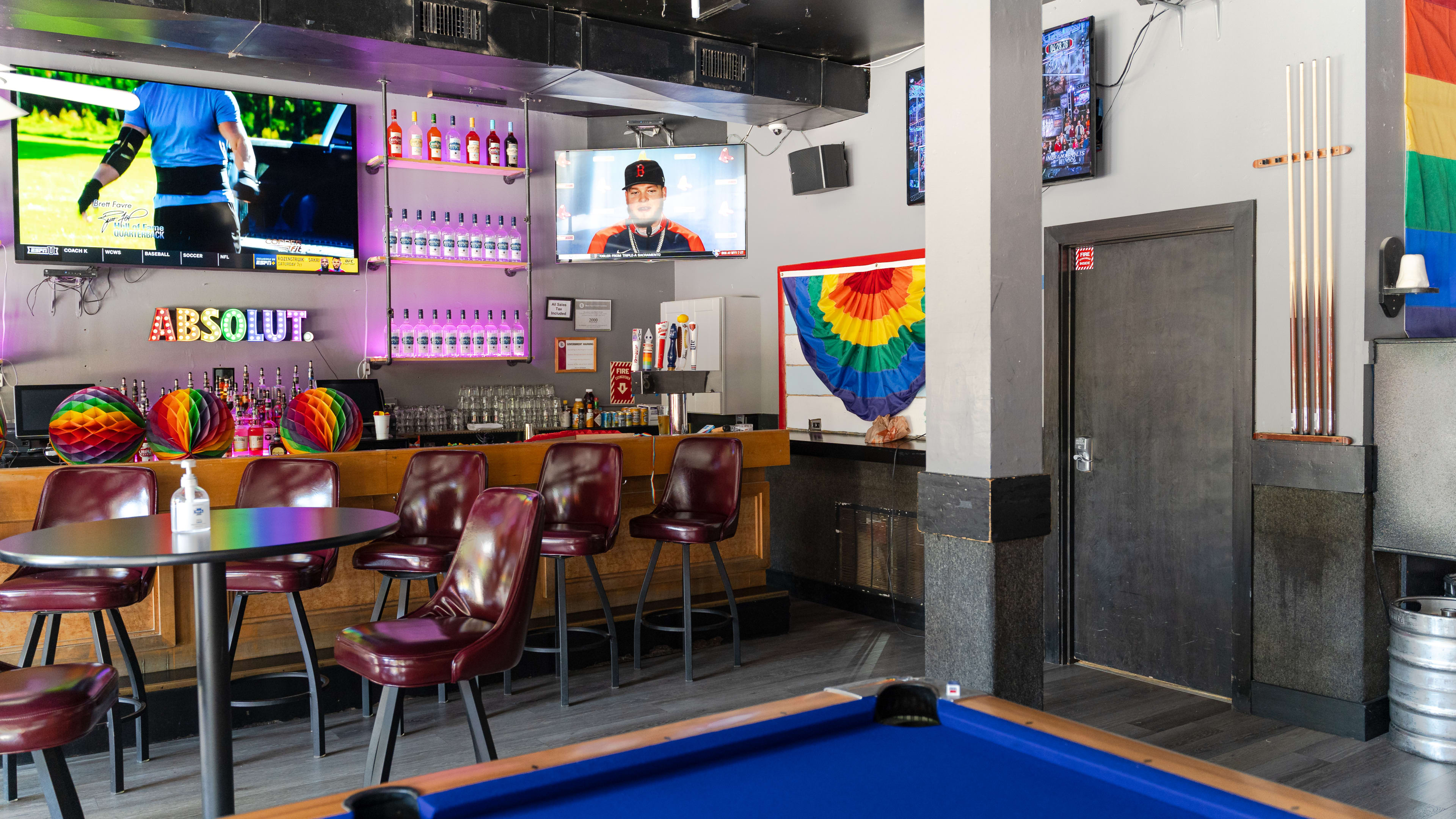 The Best Gay & LGBTQ+ Bars In Chicago image