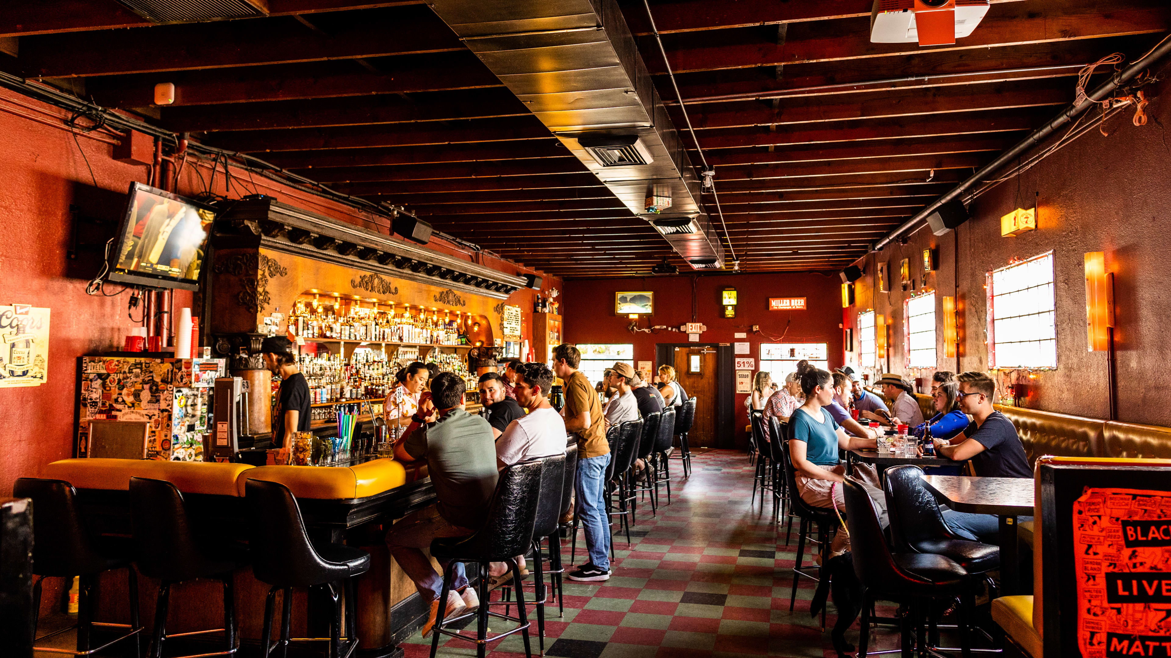 The Best Bars In Austin image