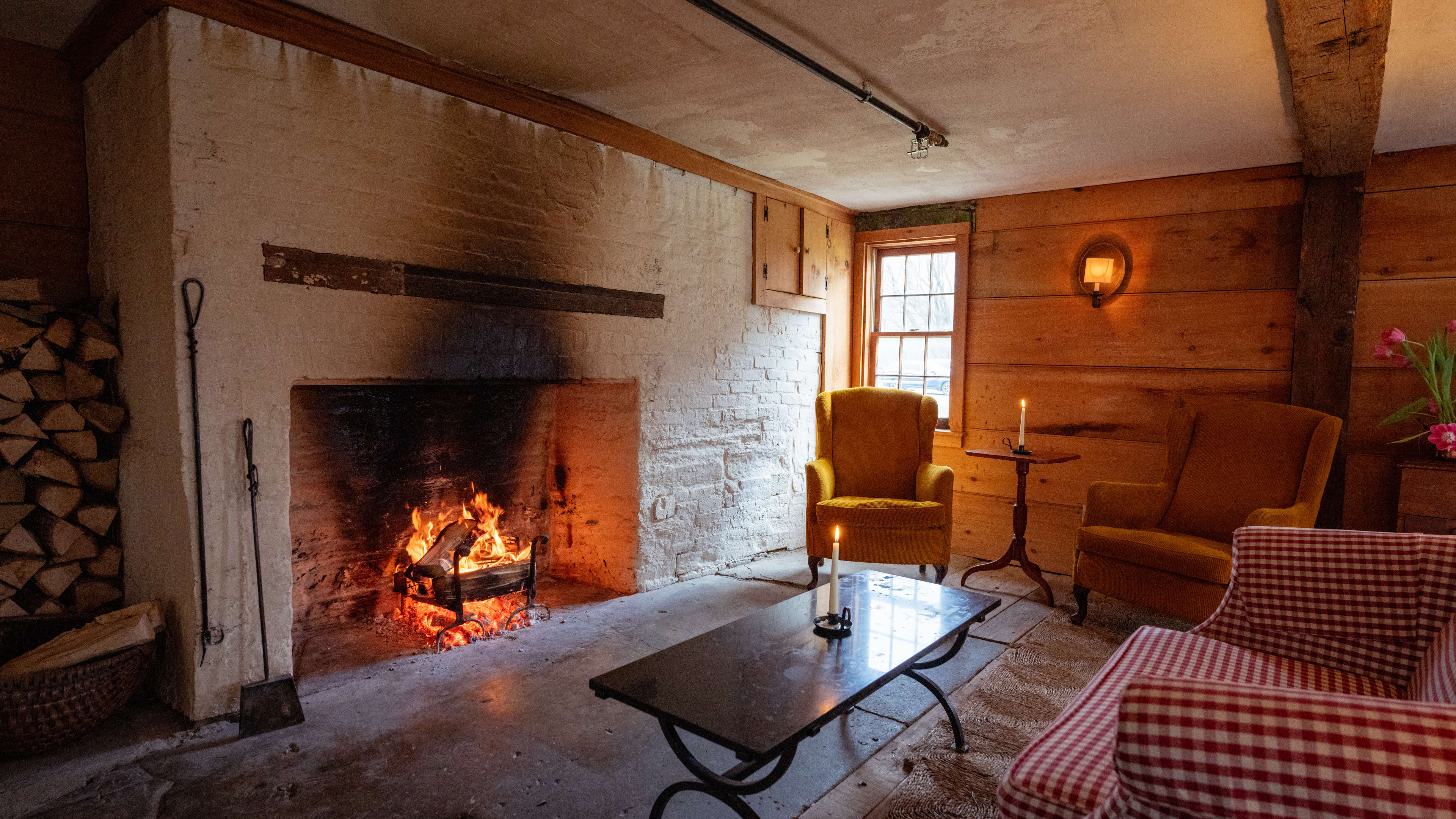 A fireplace inside Stissing House.