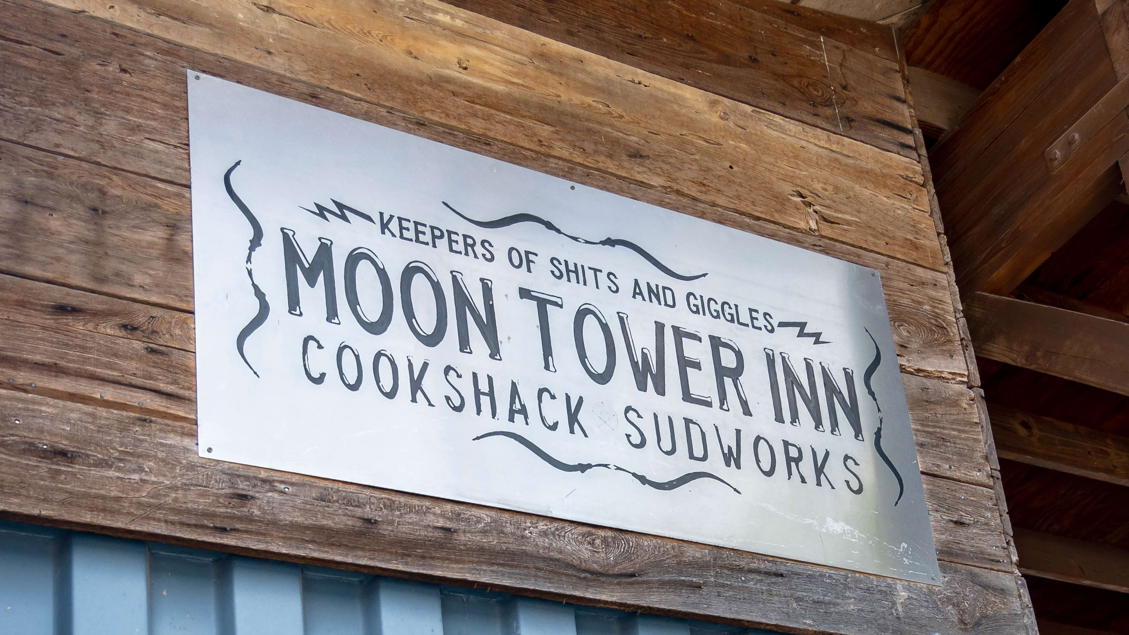 The Almighty Moon Tower Inn image