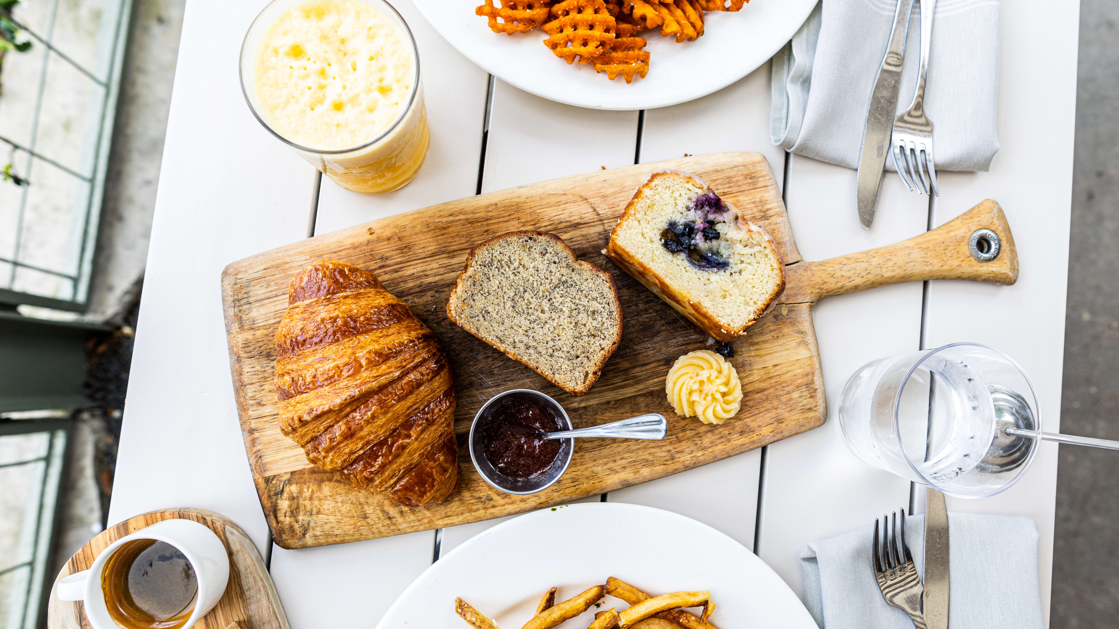 kamp-review-galleria-houston-the-infatuation