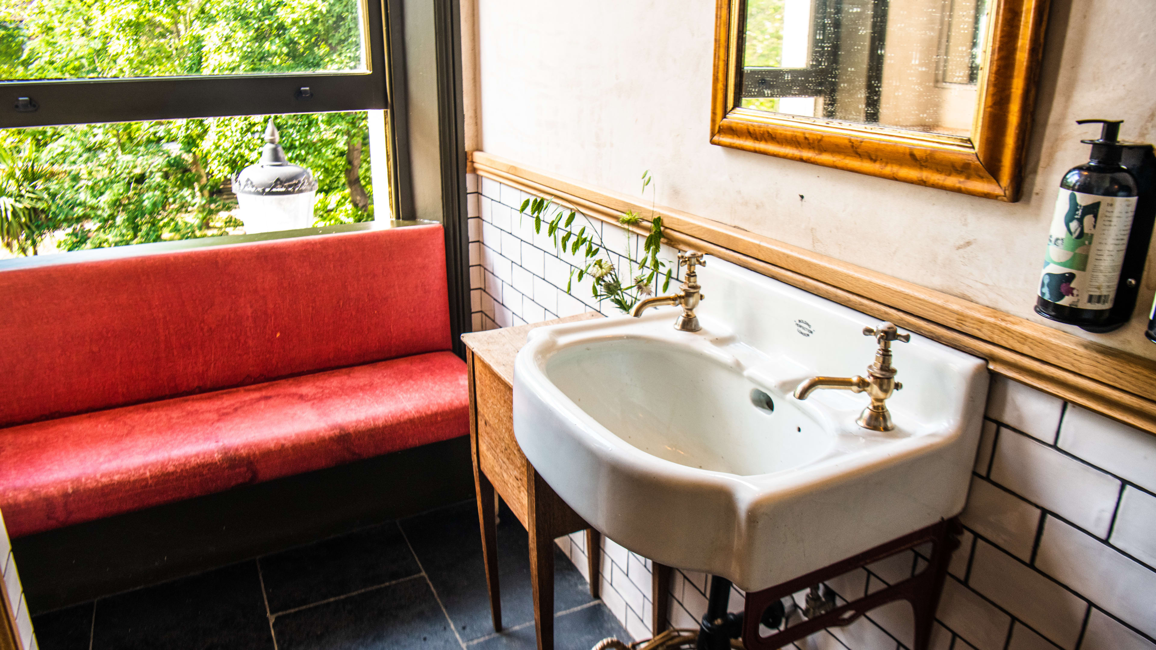 The Restaurant Near Notting Hill Carnival With A Nice Toilet image