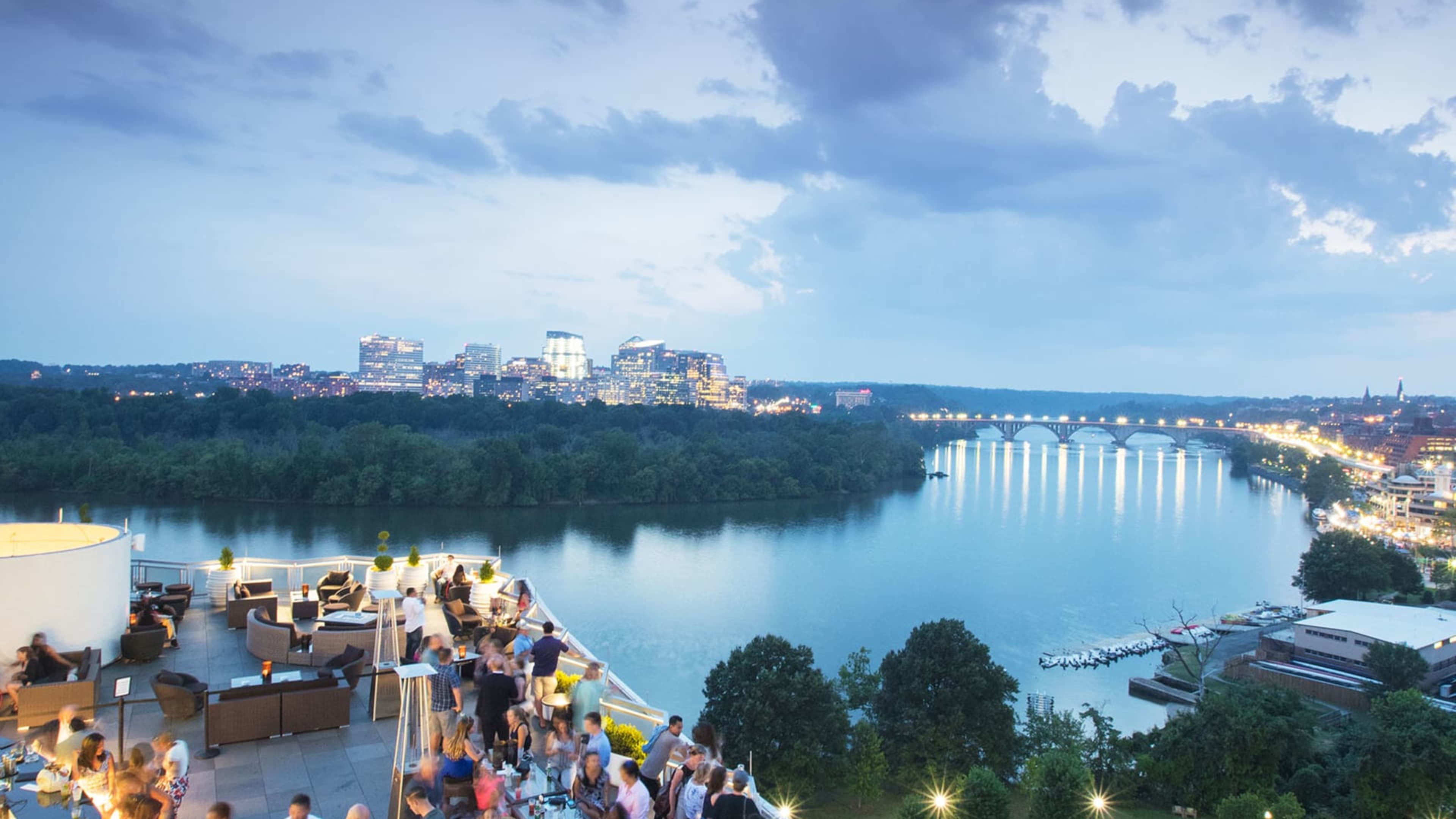 The 8 Best Rooftop Bars And Restaurants In DC - Washington DC - The ...