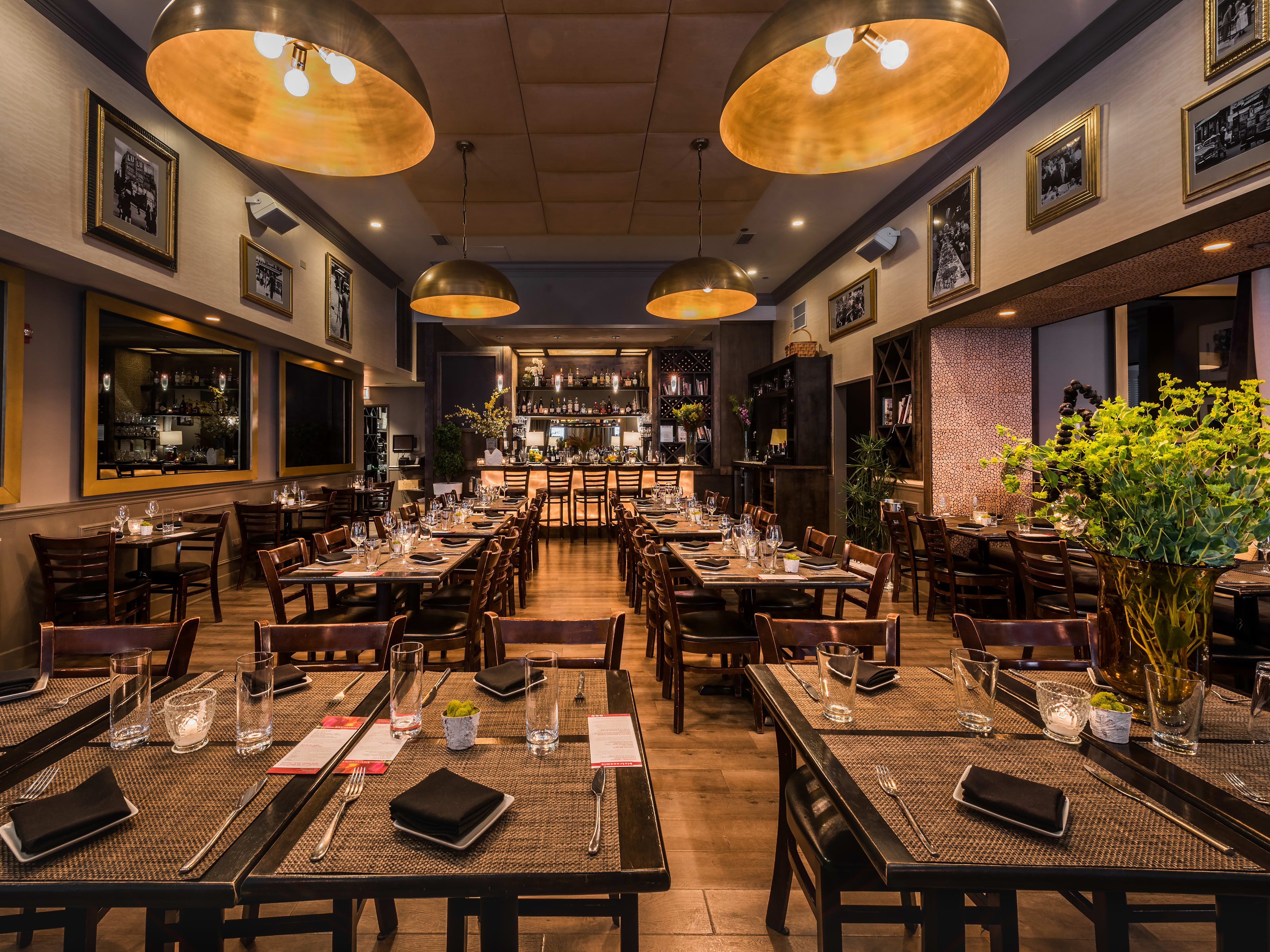 The 17 Best Bottomless Brunches In Chicago Chicago The Infatuation
