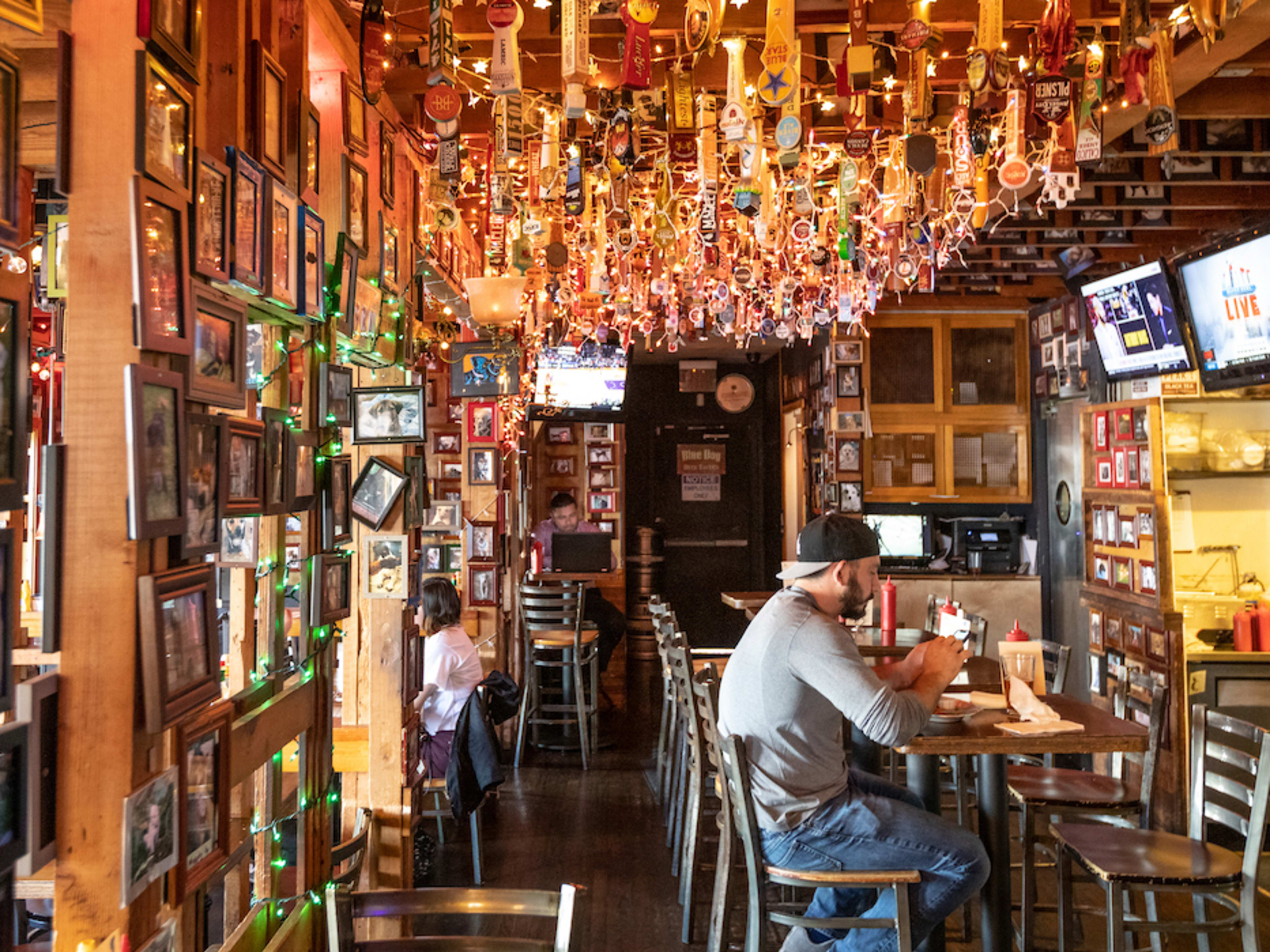 Sherman Oaks Los Angeles The Infatuation