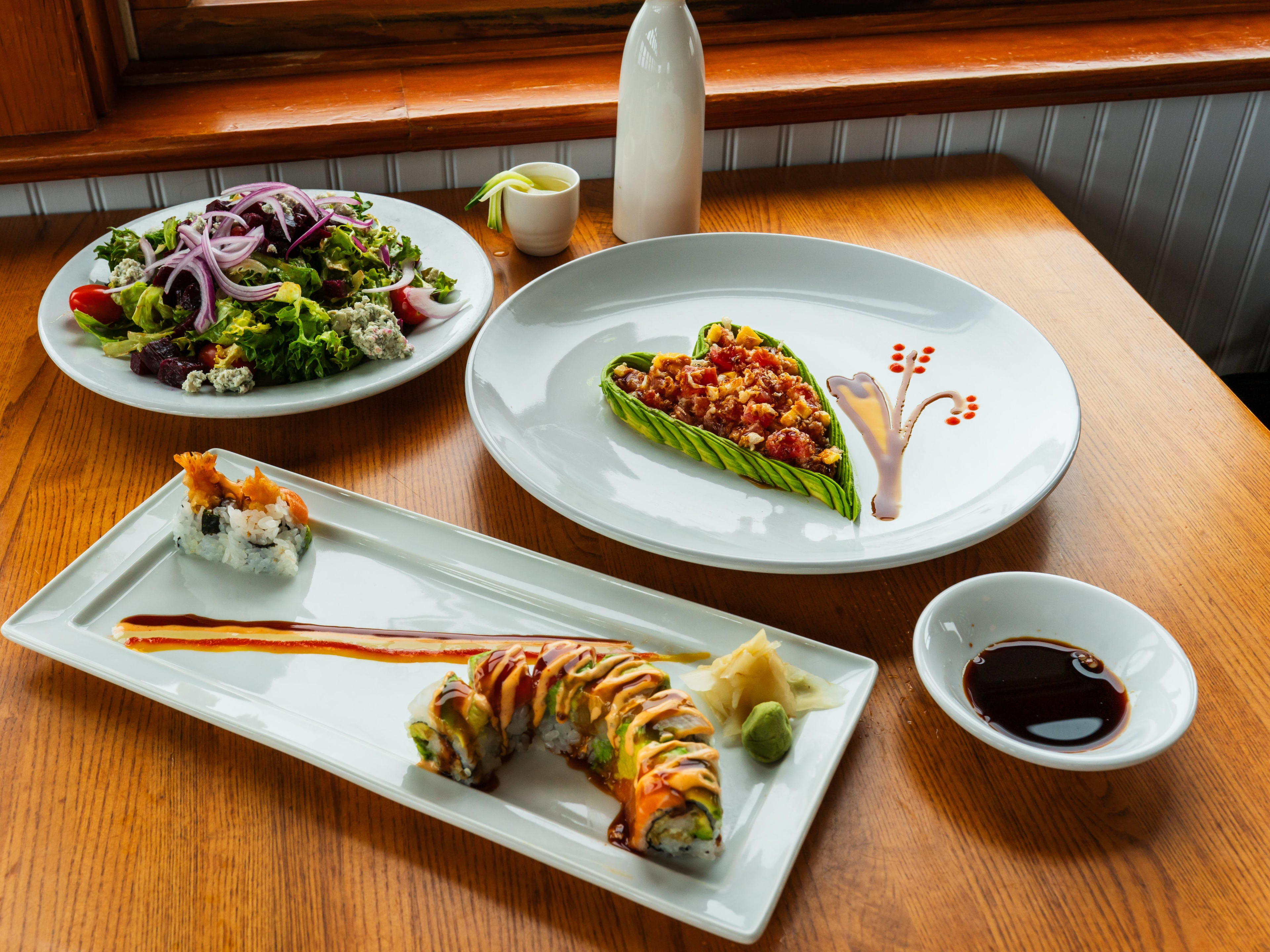 The Inlet Seafood Restaurant Montauk New York The Infatuation