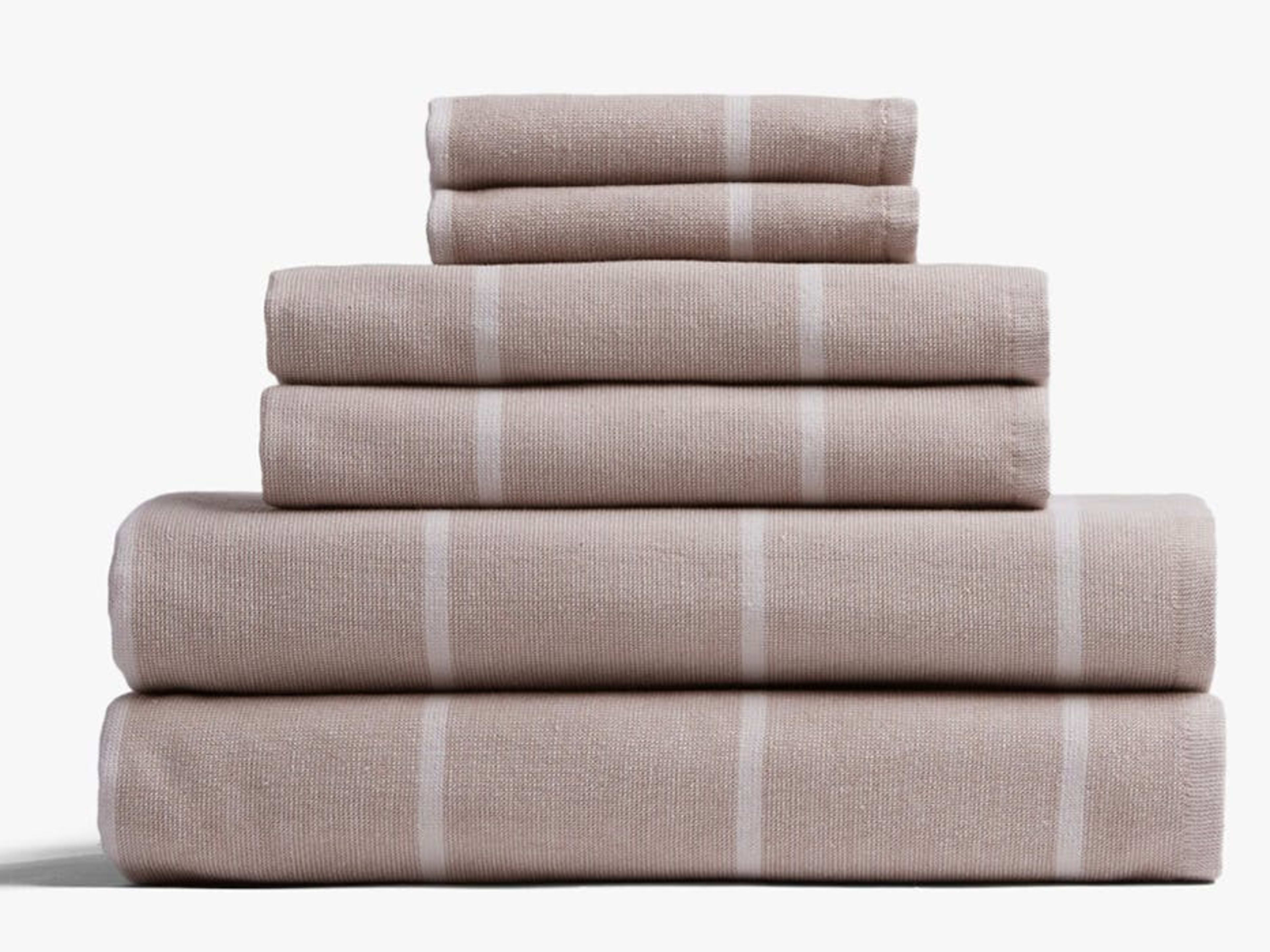What Are The Best, Most Luxurious Guest Hand Towels? Product