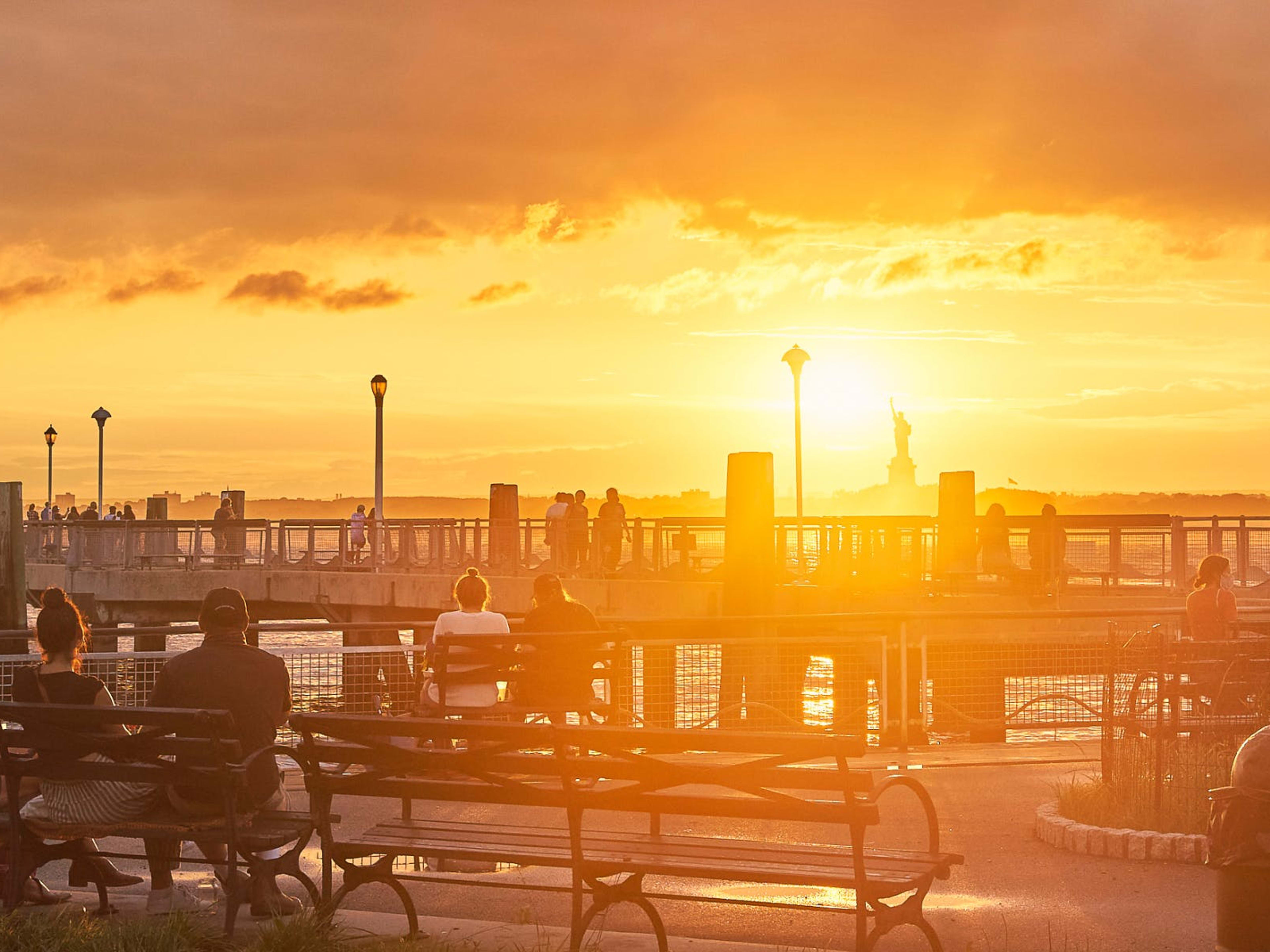 Saturday Afternoon In Red Hook: Bike To Lobster Rolls, Ribs, & Key Lime Pie feature image