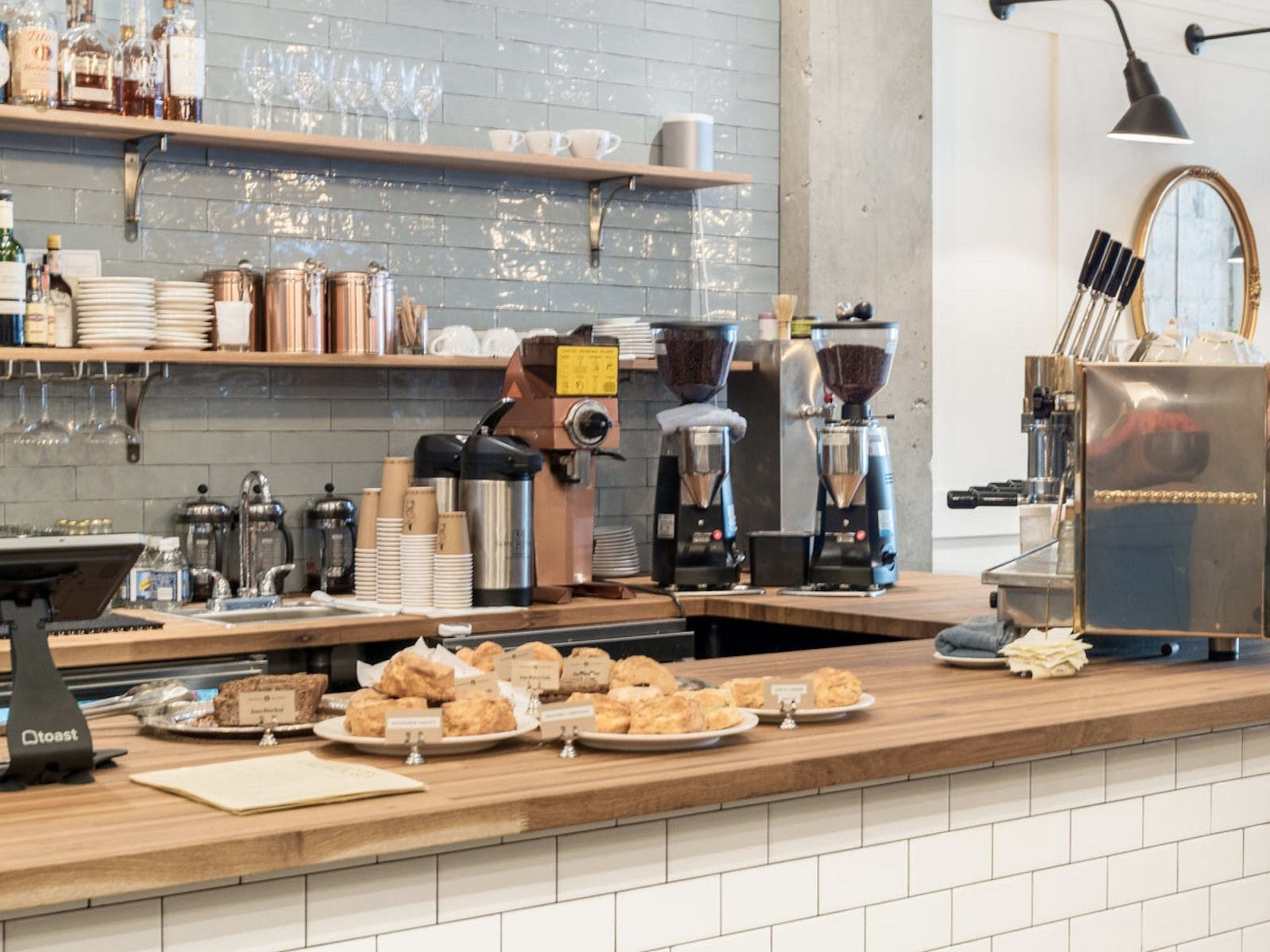Seattle Coffee Shops With Great Food guide image