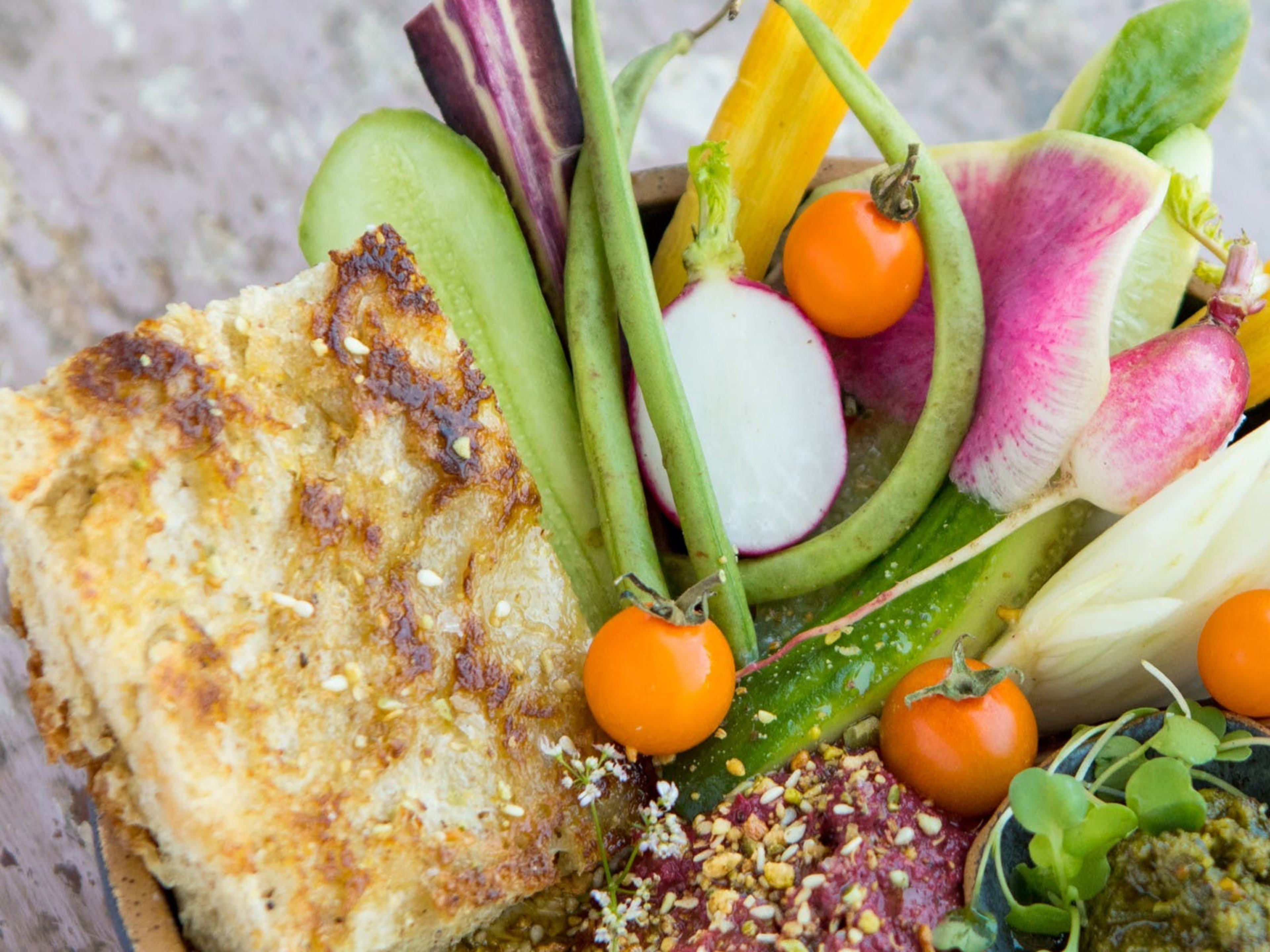 44 Los Angeles Restaurants Selling Groceries And Produce Los Angeles