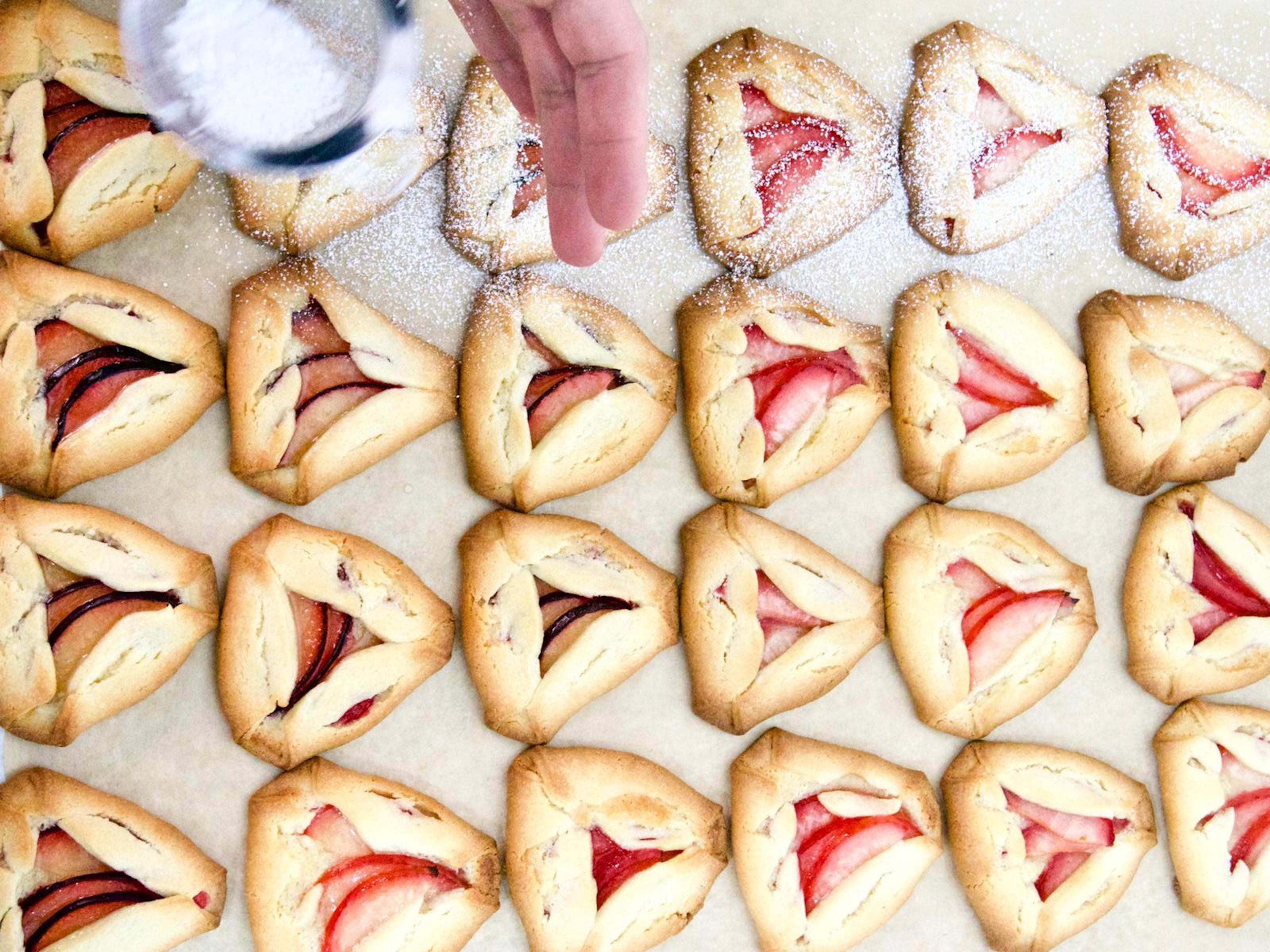 4 NYC Bakeries That Make Hamantaschen For Purim New York The