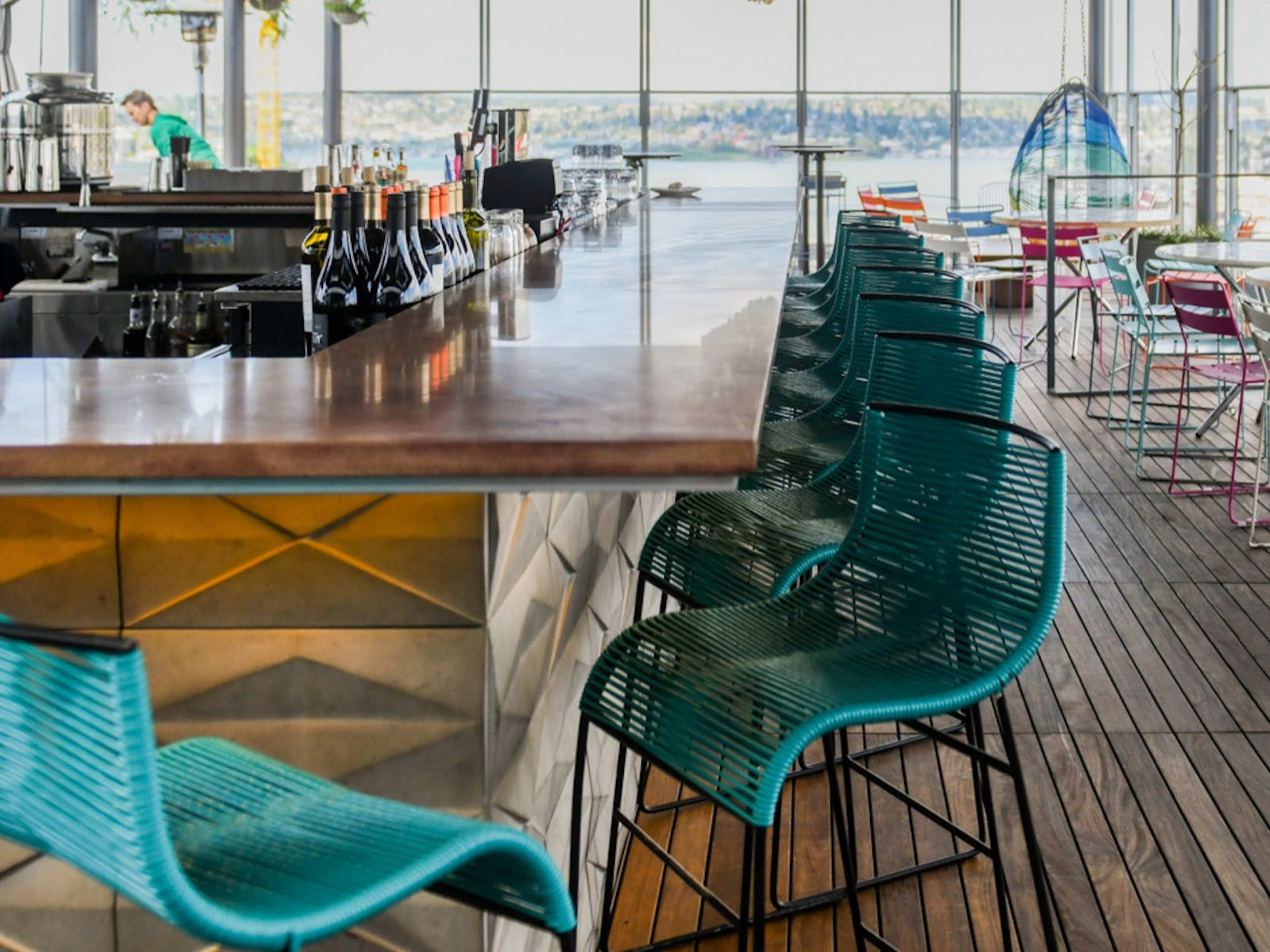 Where To Have Team Drinks In South Lake Union guide image