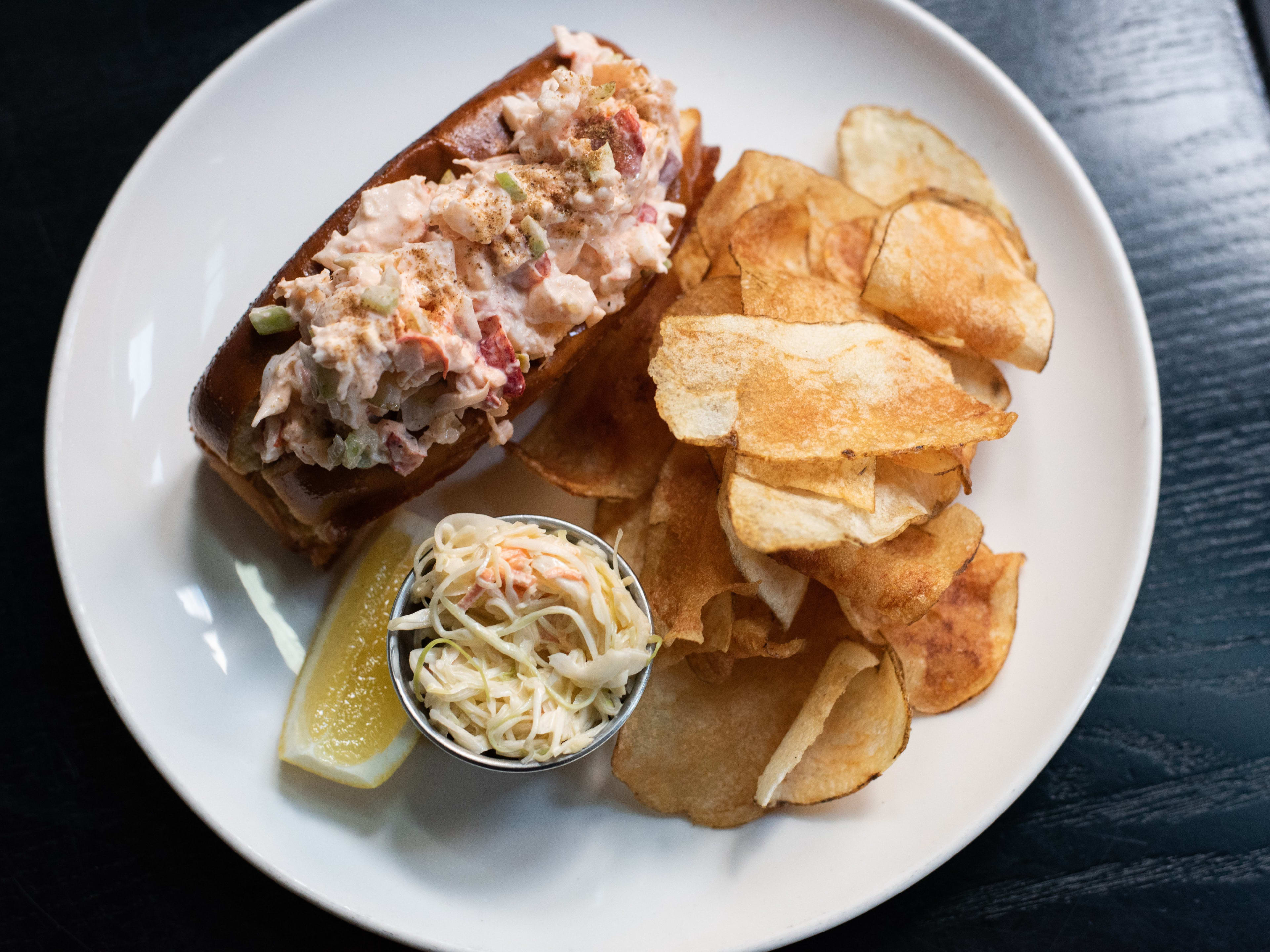 The Best Lobster Rolls In Boston Boston The Infatuation