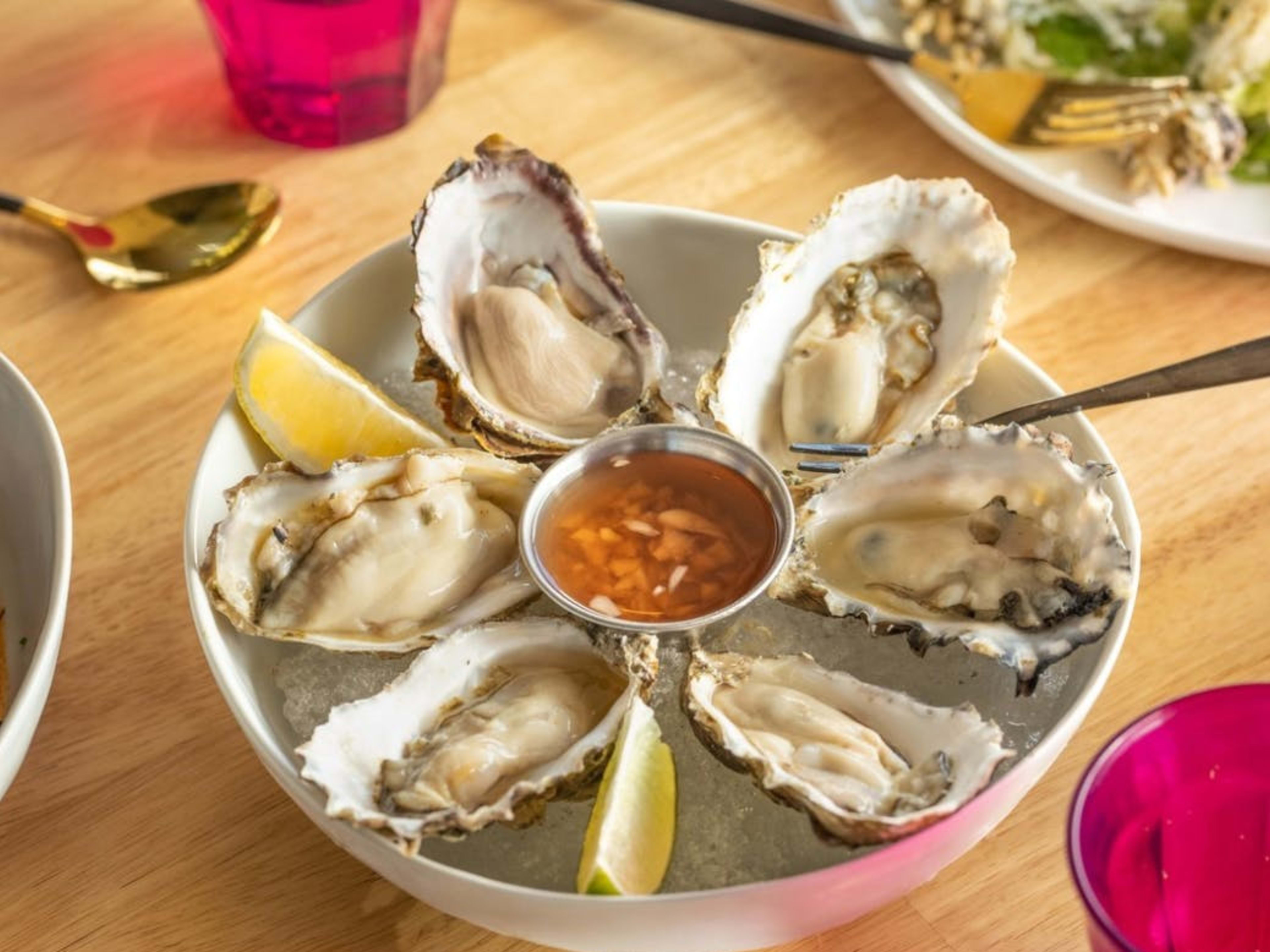Where To Go When You Just Want Some Oysters Los Angeles The Infatuation