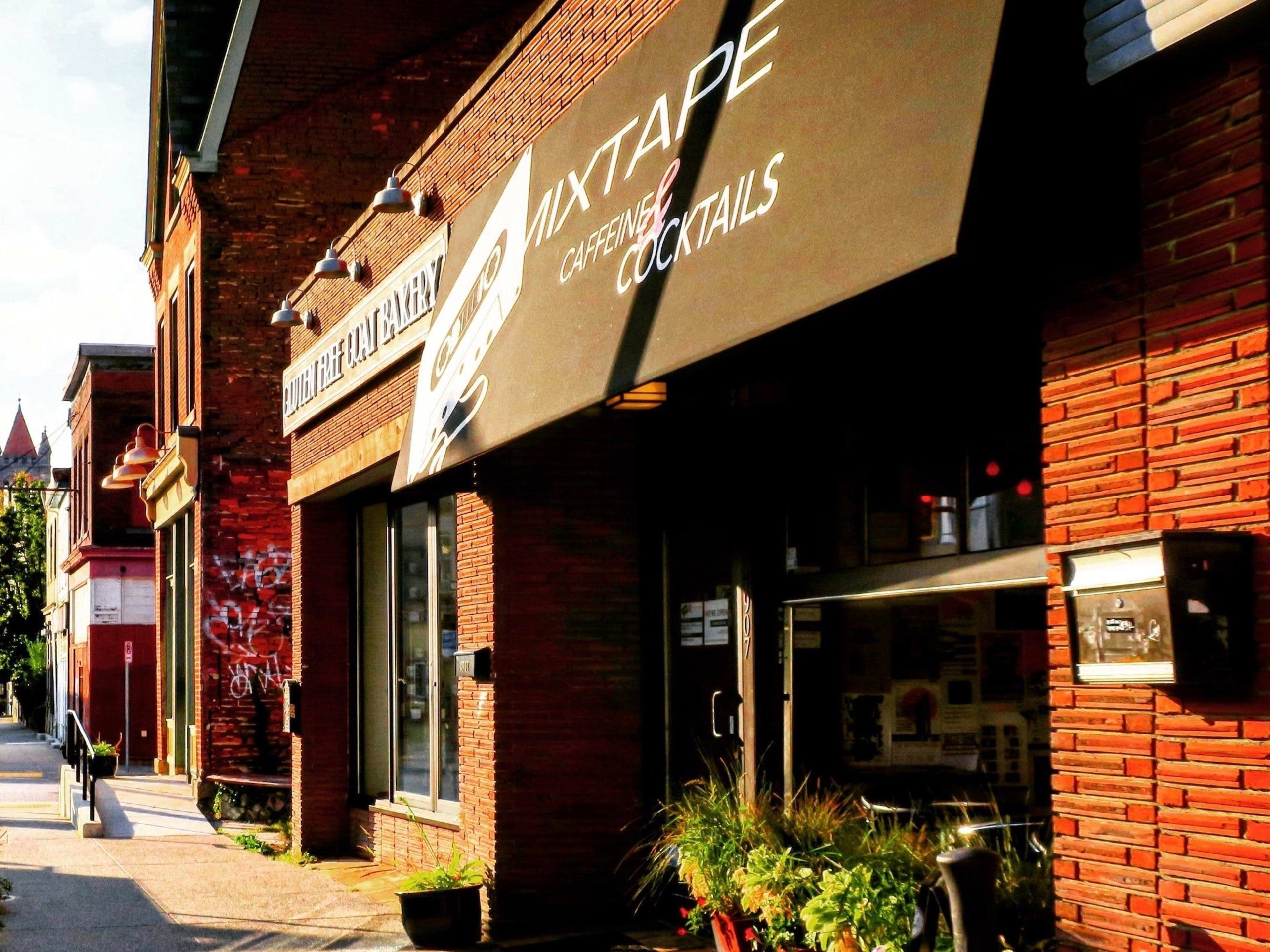 Best Lunch Spots In Pittsburgh - j80vo36