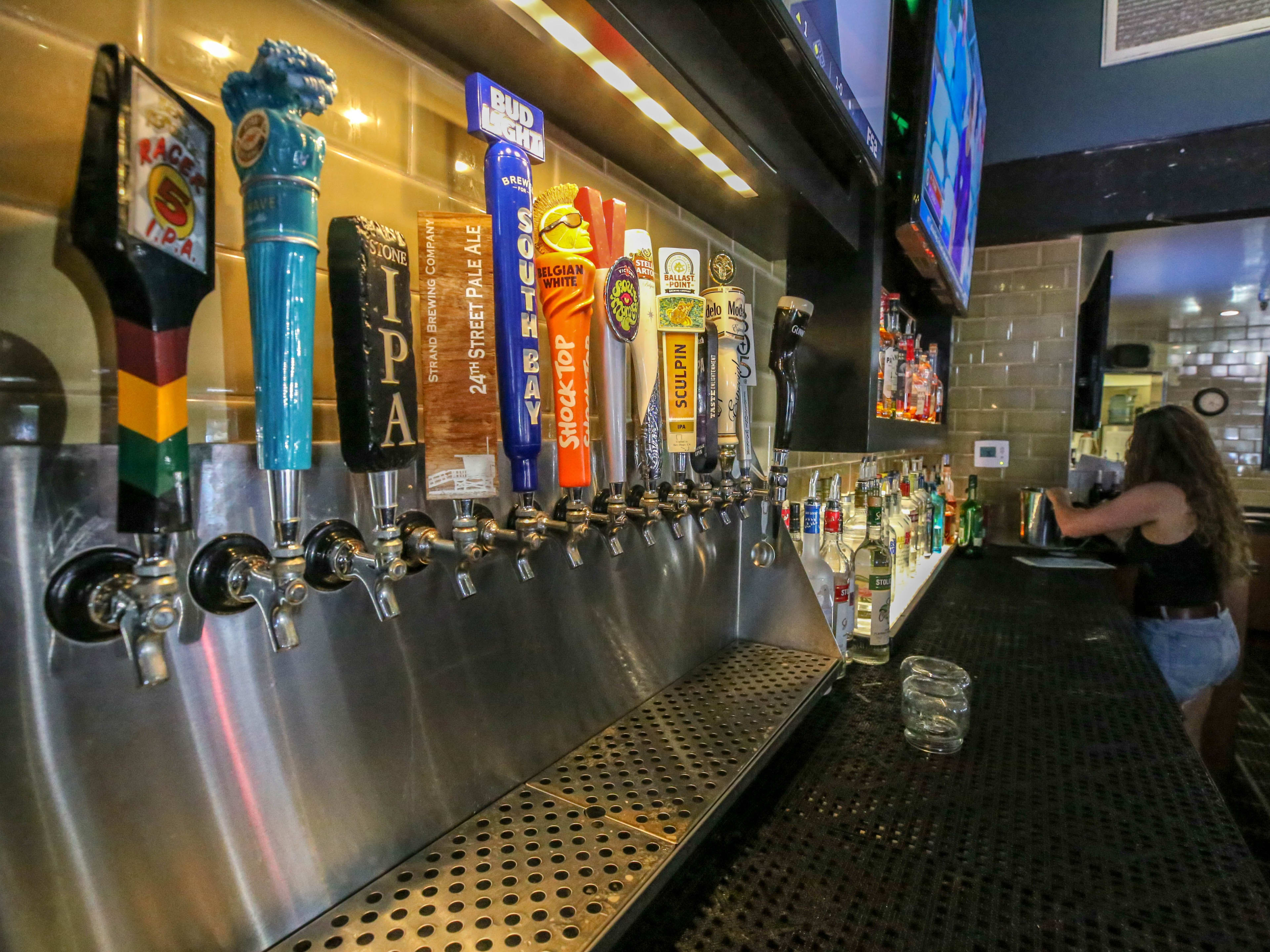 The LA Sports Bar Directory Los Angeles The Infatuation