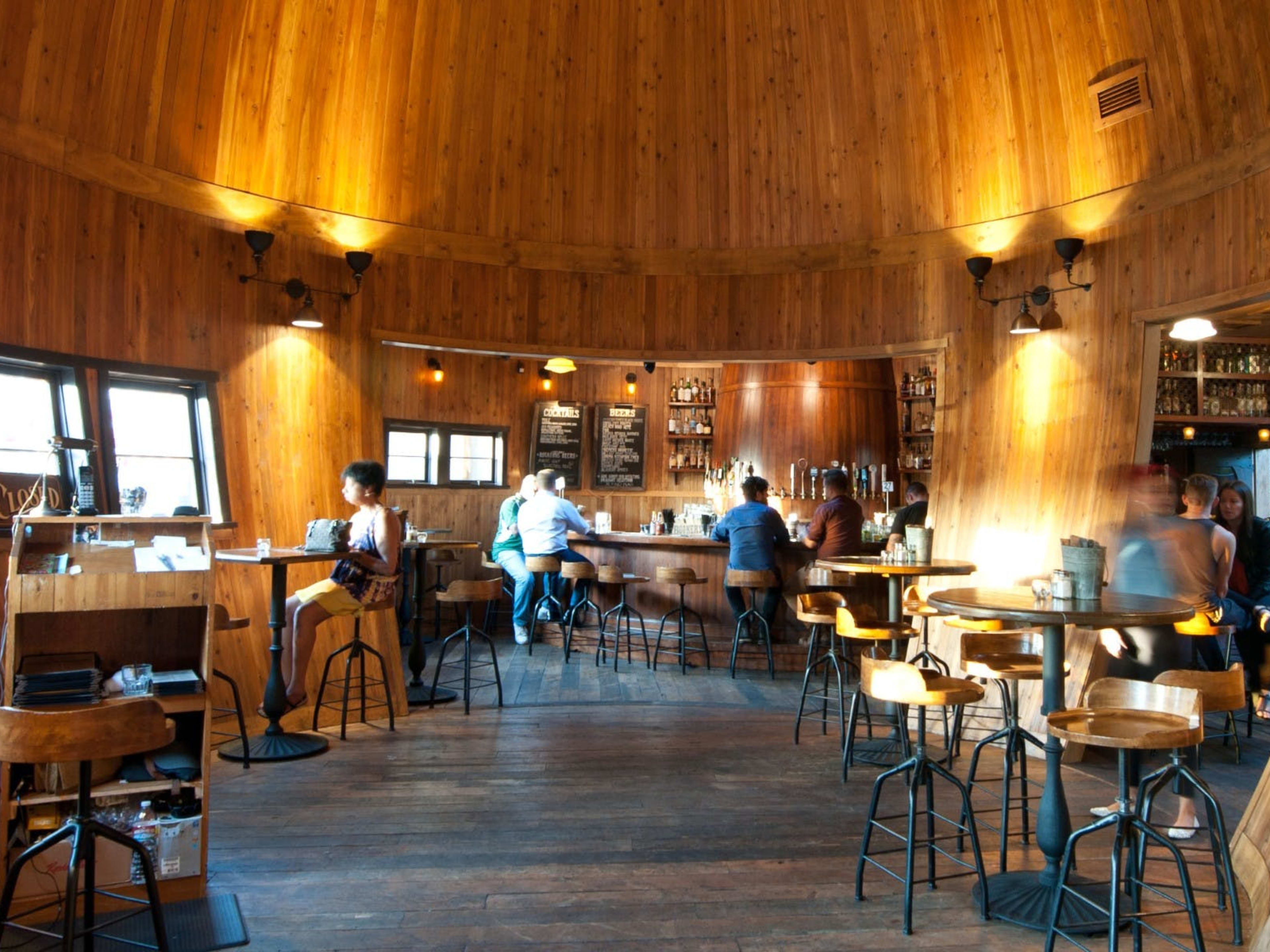 The Best Bars In The Valley Los Angeles The Infatuation