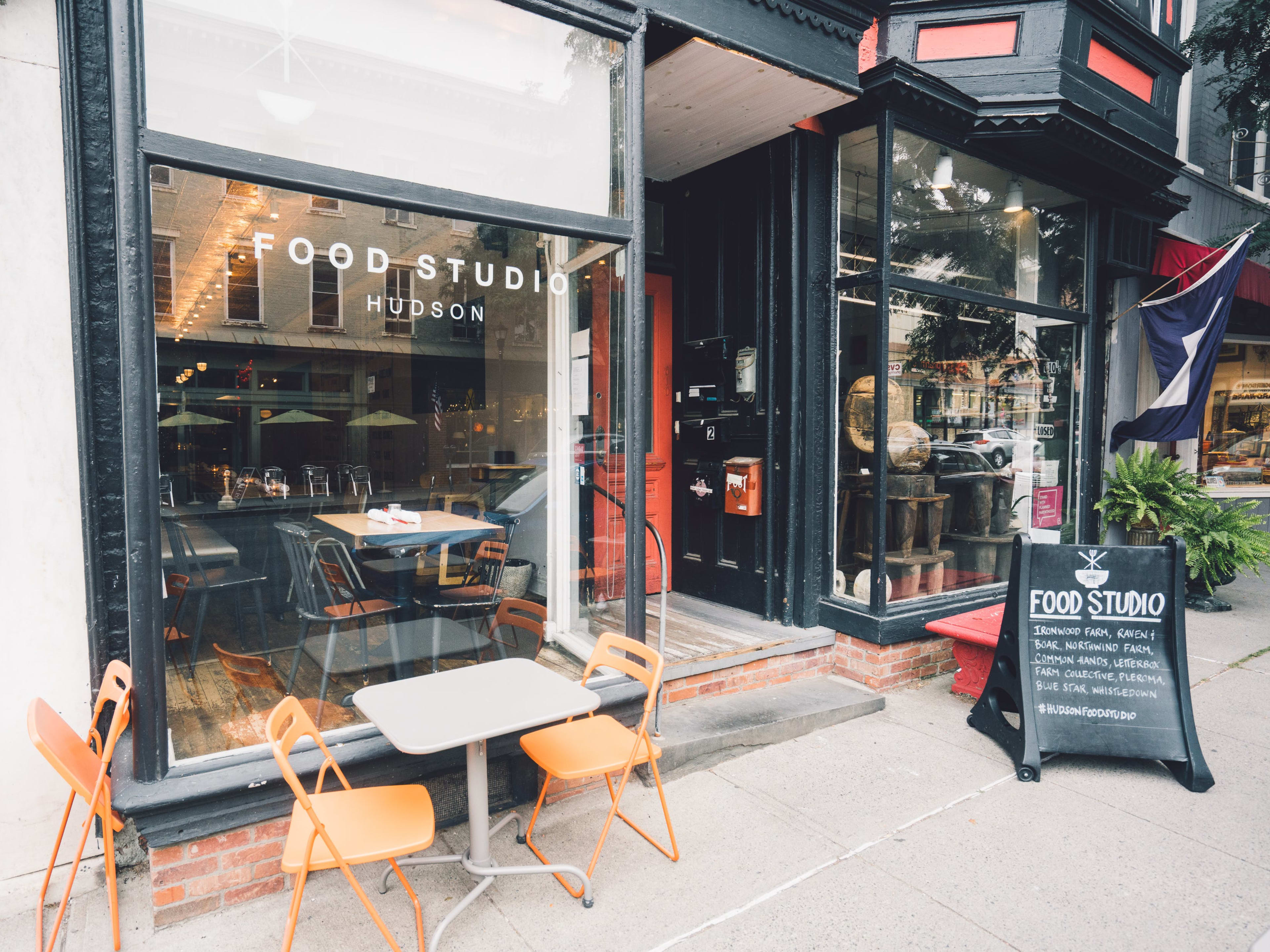 Where To Eat And Drink In Hudson New York The Infatuation Blog Hồng