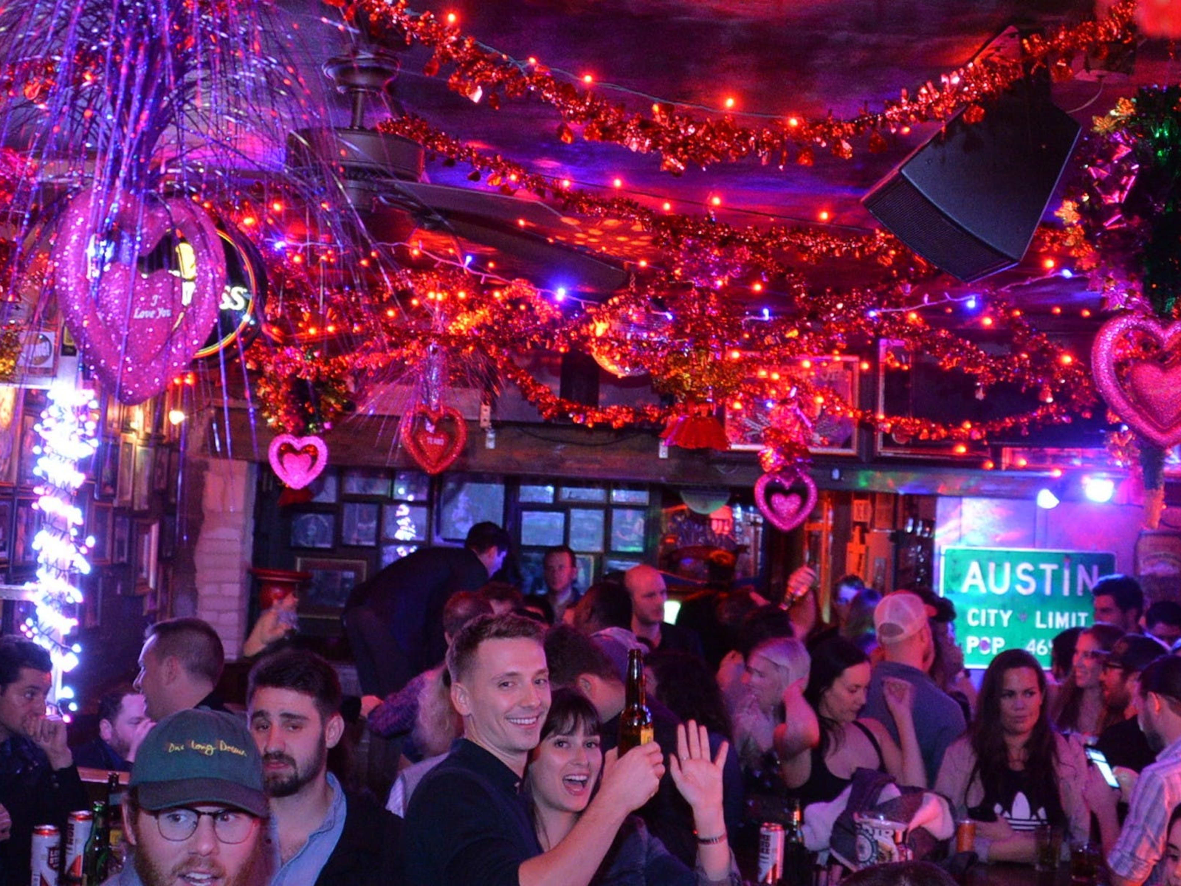 Dirty Bill’s Review - Downtown Austin - Austin - The Infatuation