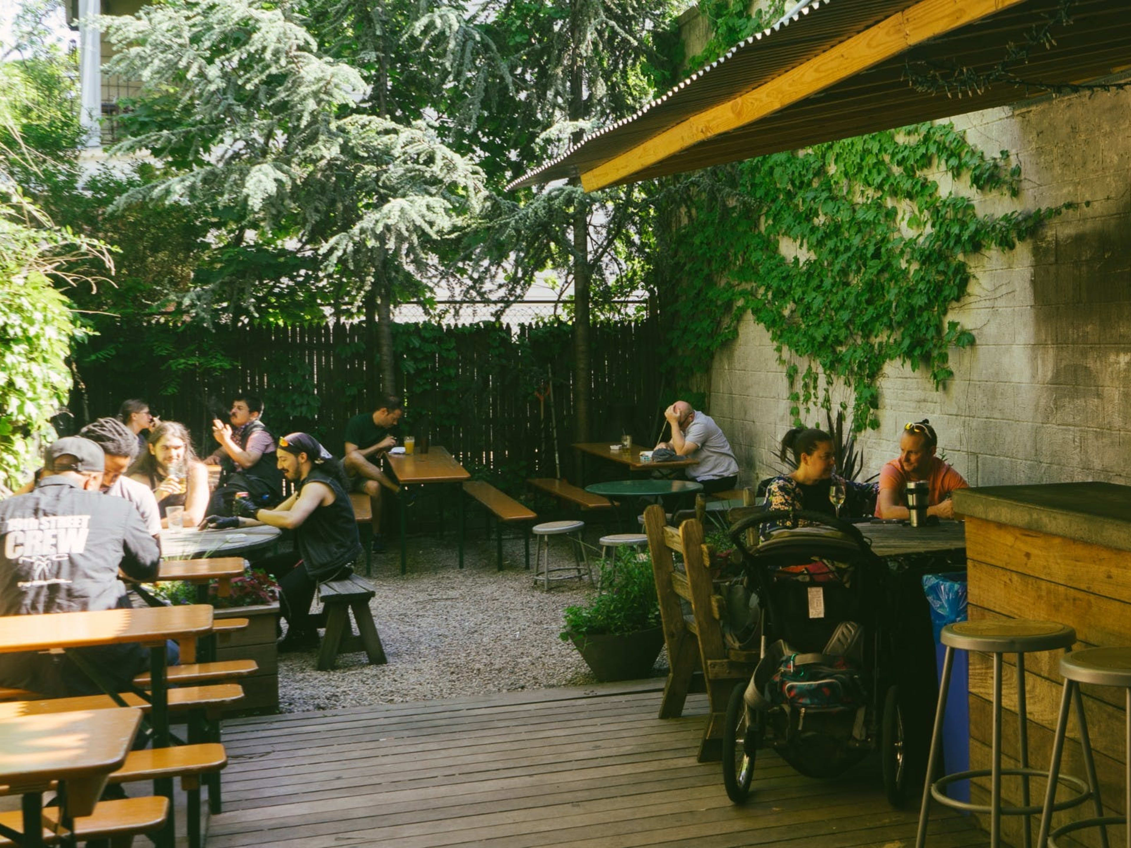 Lullaby Bar Lower East Side New York The Infatuation