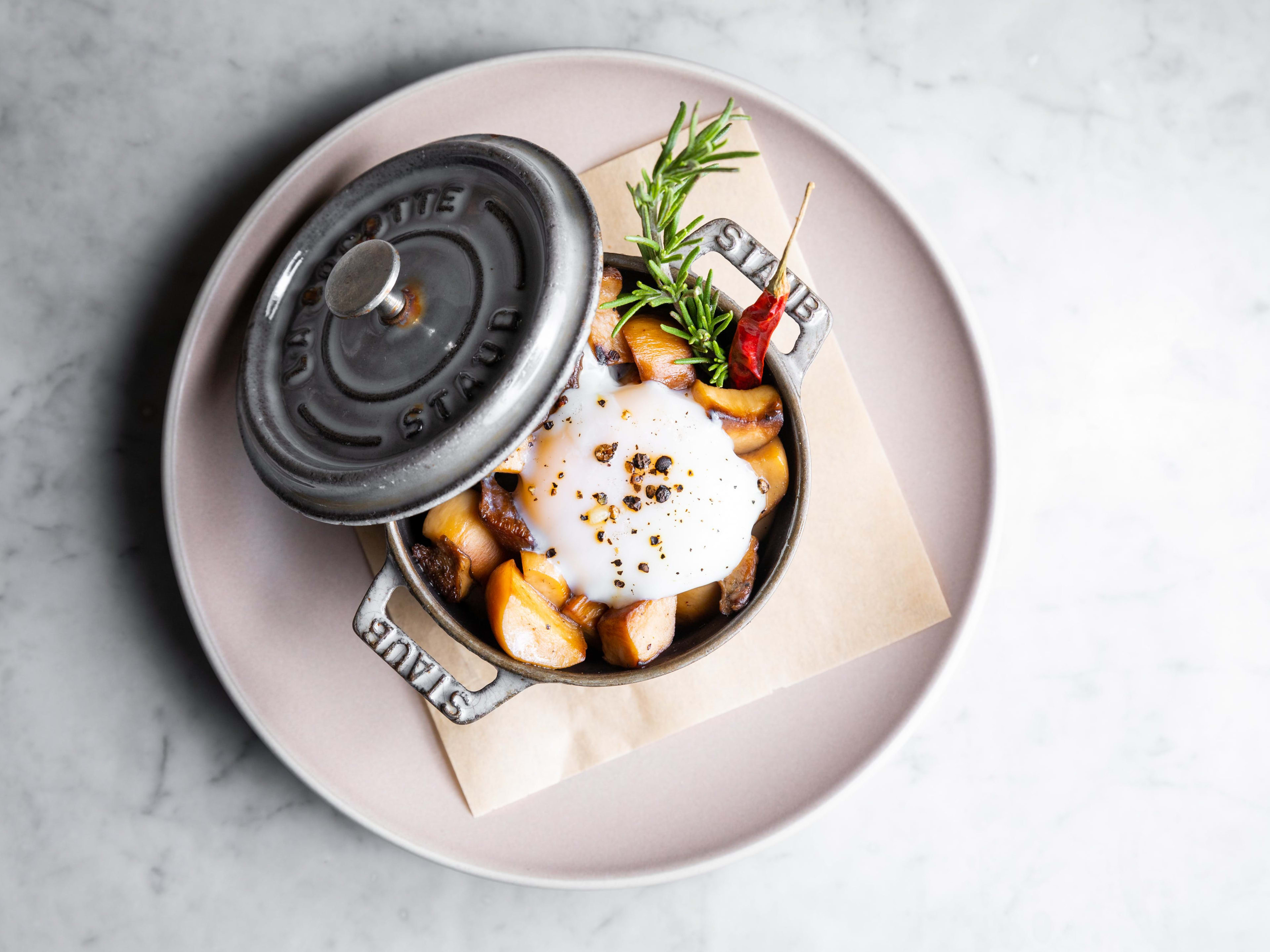 Tar & Roses Review - Santa Monica - Los Angeles - The Infatuation