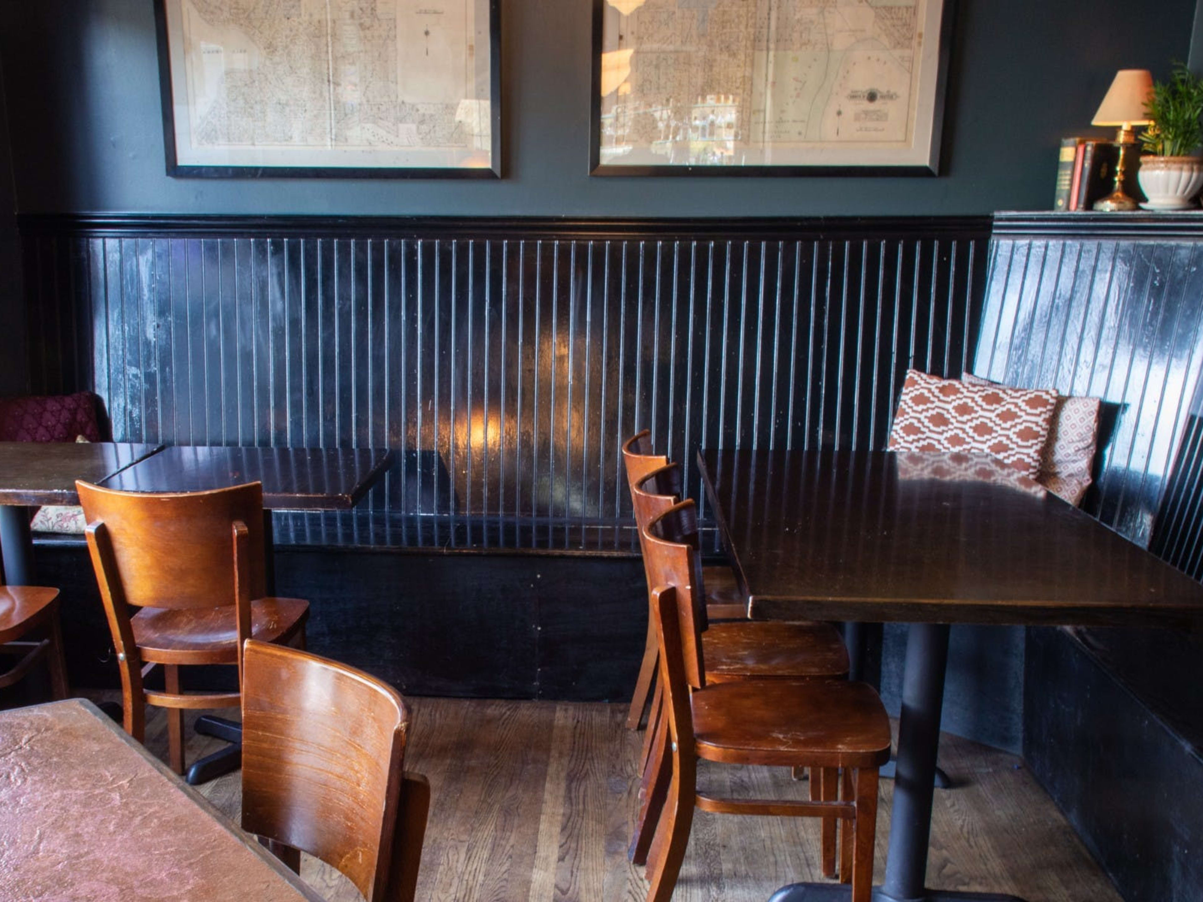 The Duchess Tavern Review Ravenna/Roosevelt Seattle The Infatuation