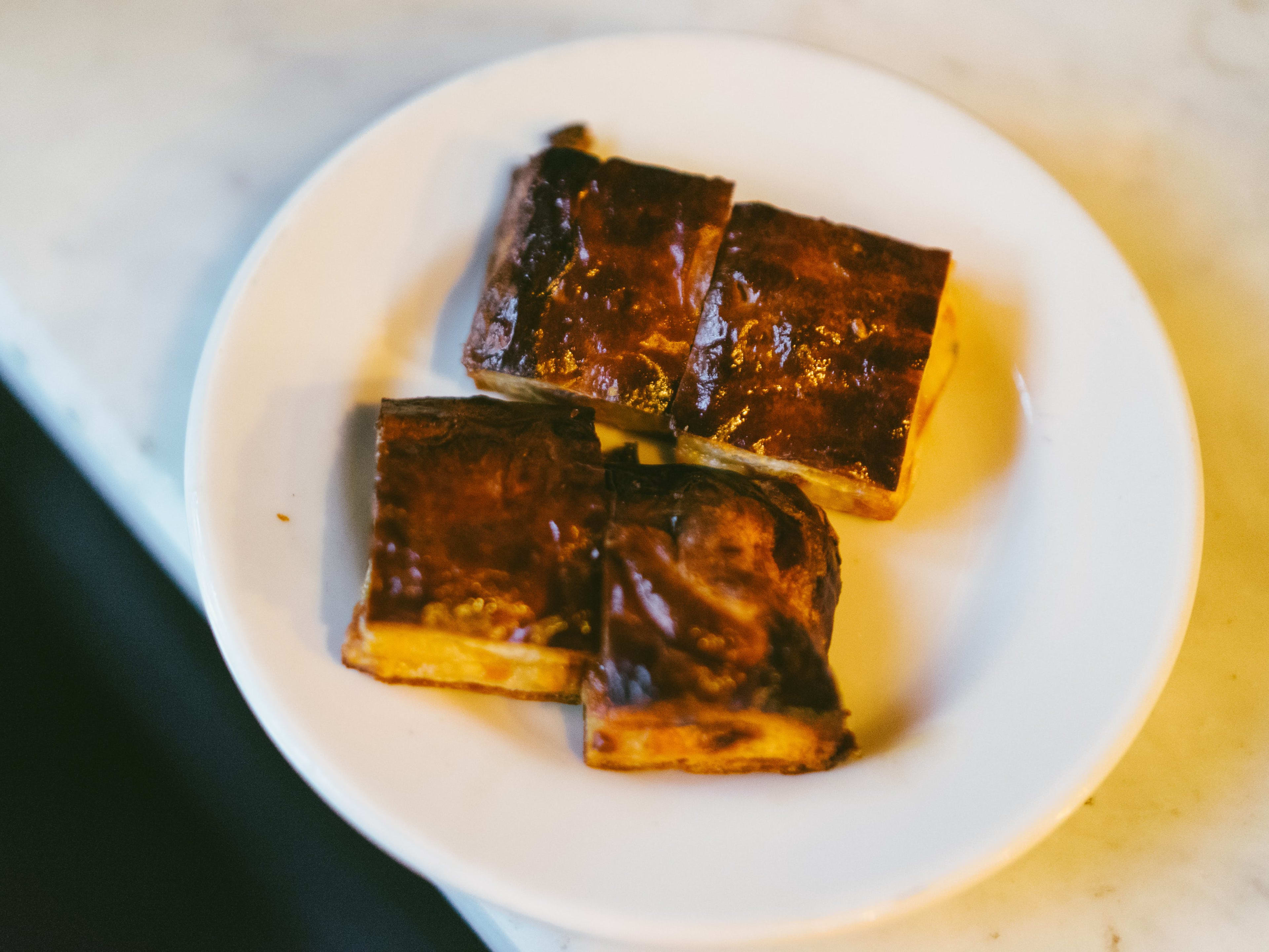 The Ten Bells Review Lower East Side New York The Infatuation