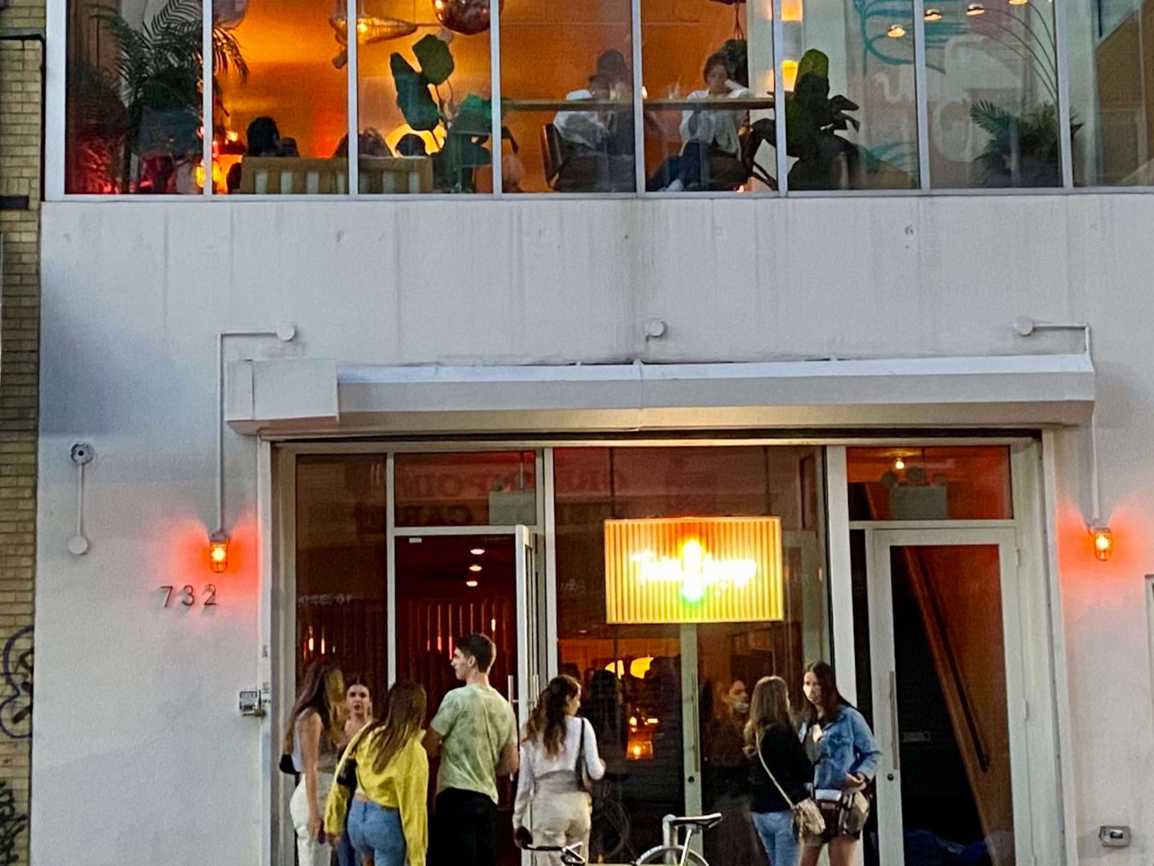 Bar Americano Review Greenpoint New York The Infatuation