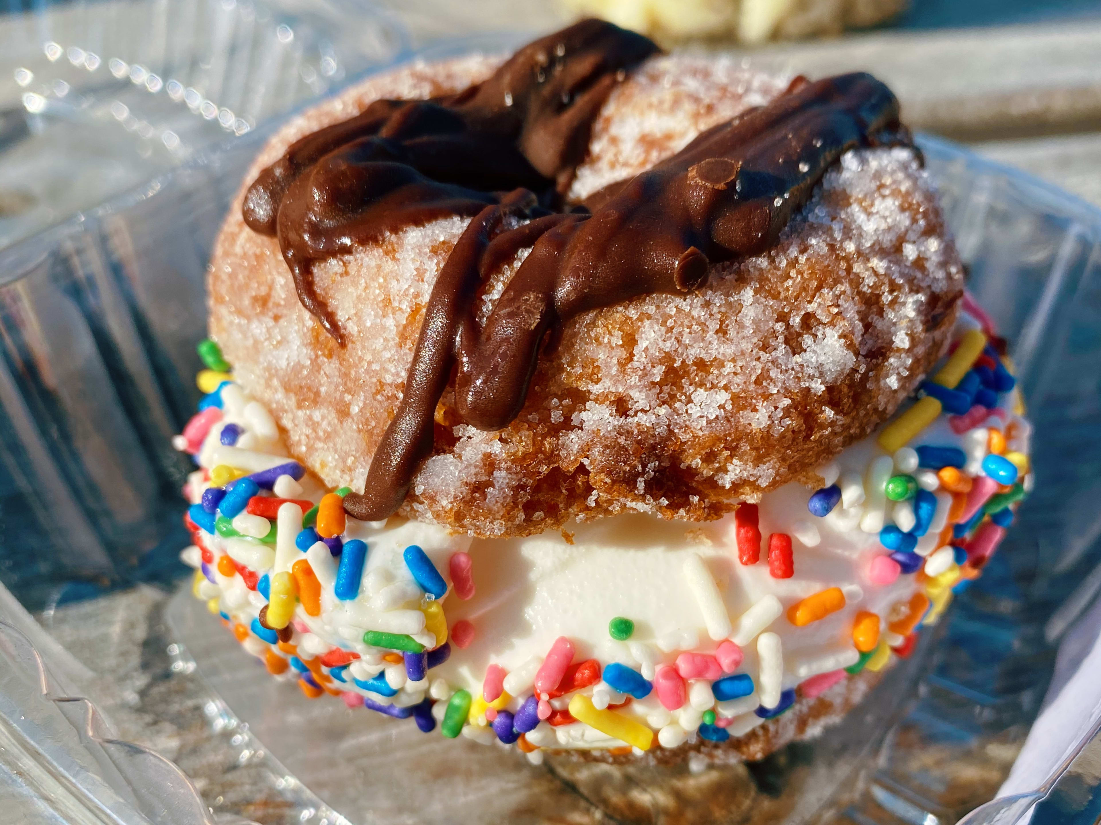 The Best Apple Cider Donuts In Upstate New York New York The