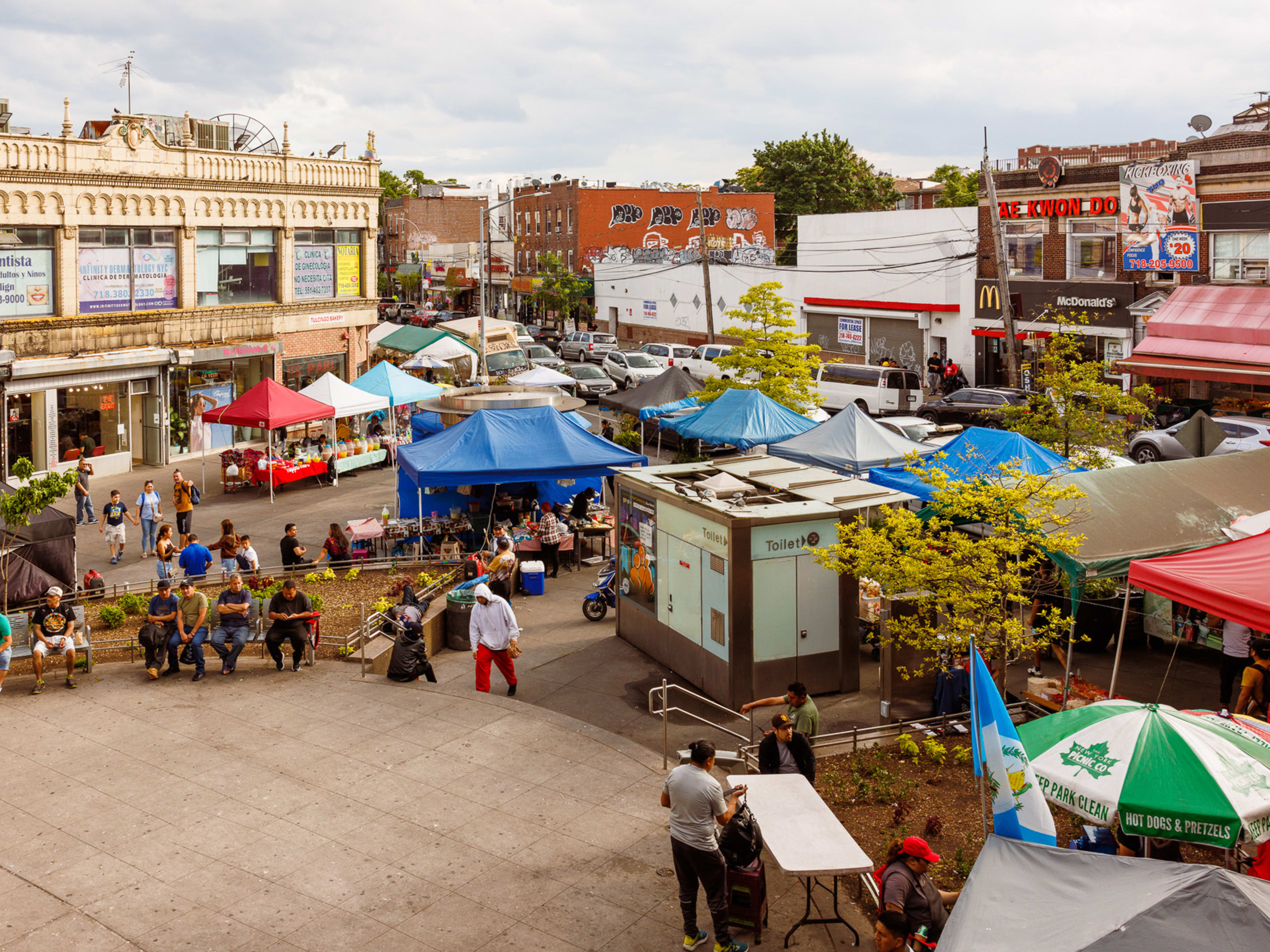 Corona Plaza Review New York The Infatuation