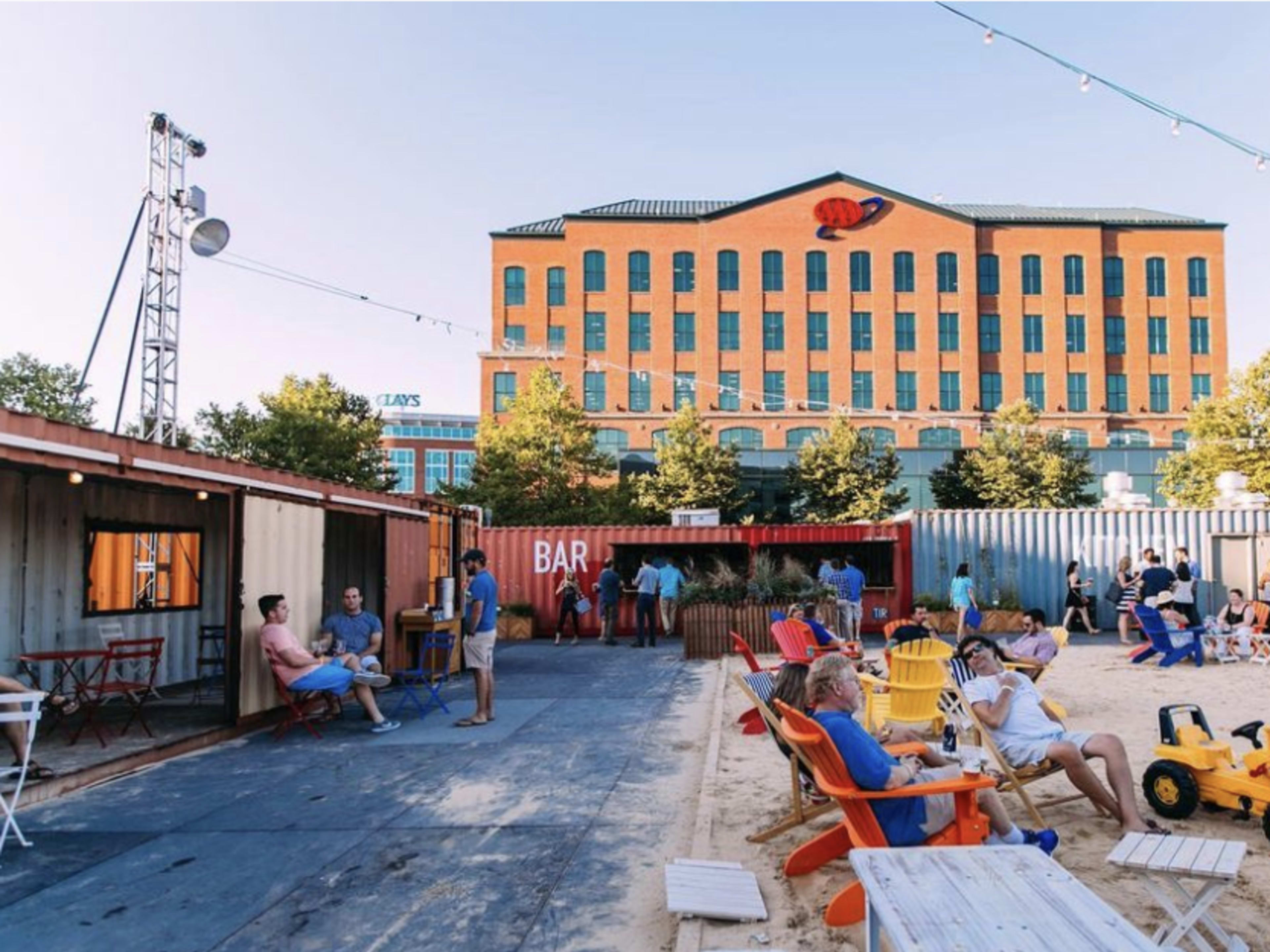 Constitution Yards Beer Garden River Walk Wilmington The Infatuation