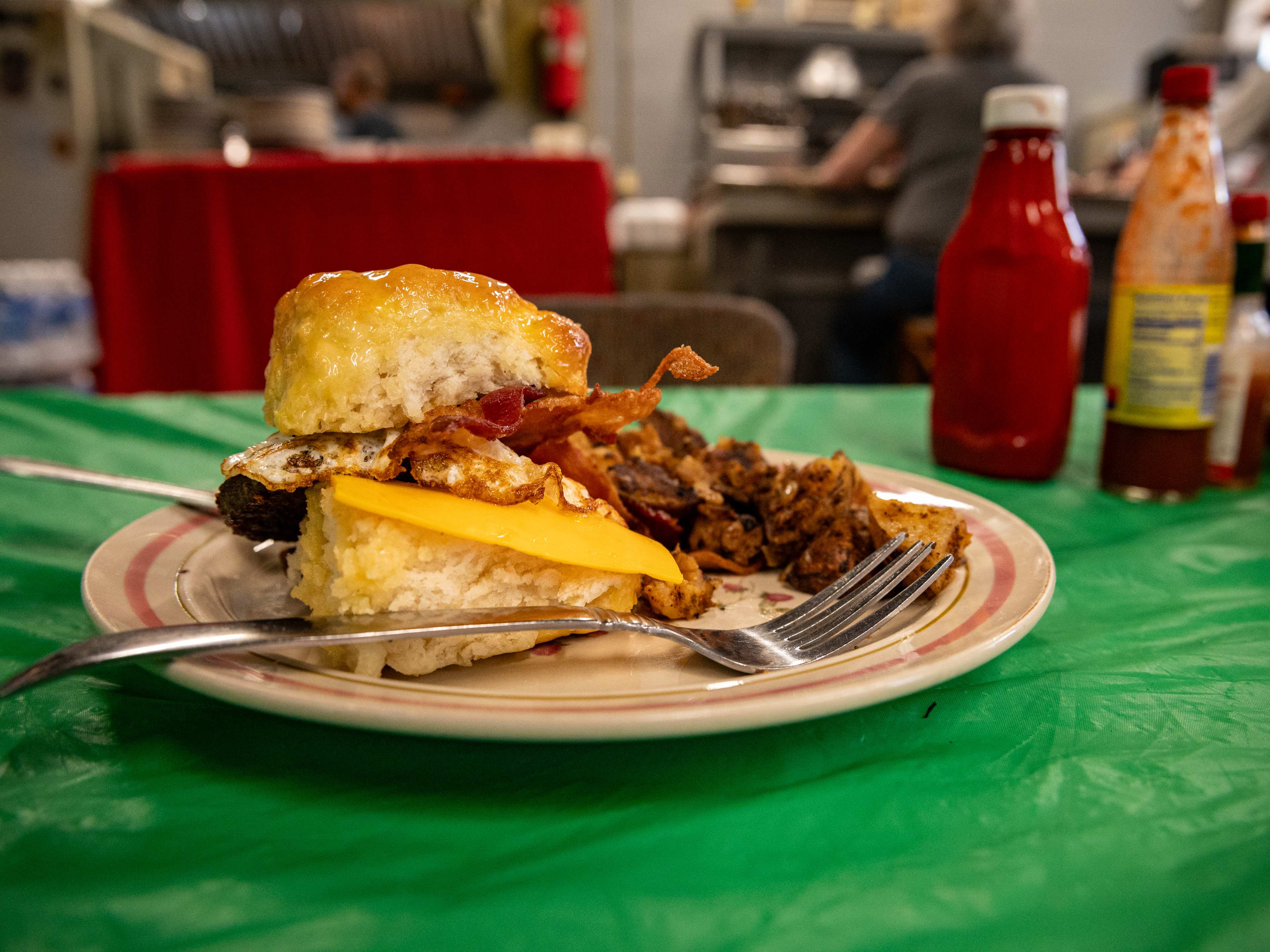 best tourist restaurants in nashville