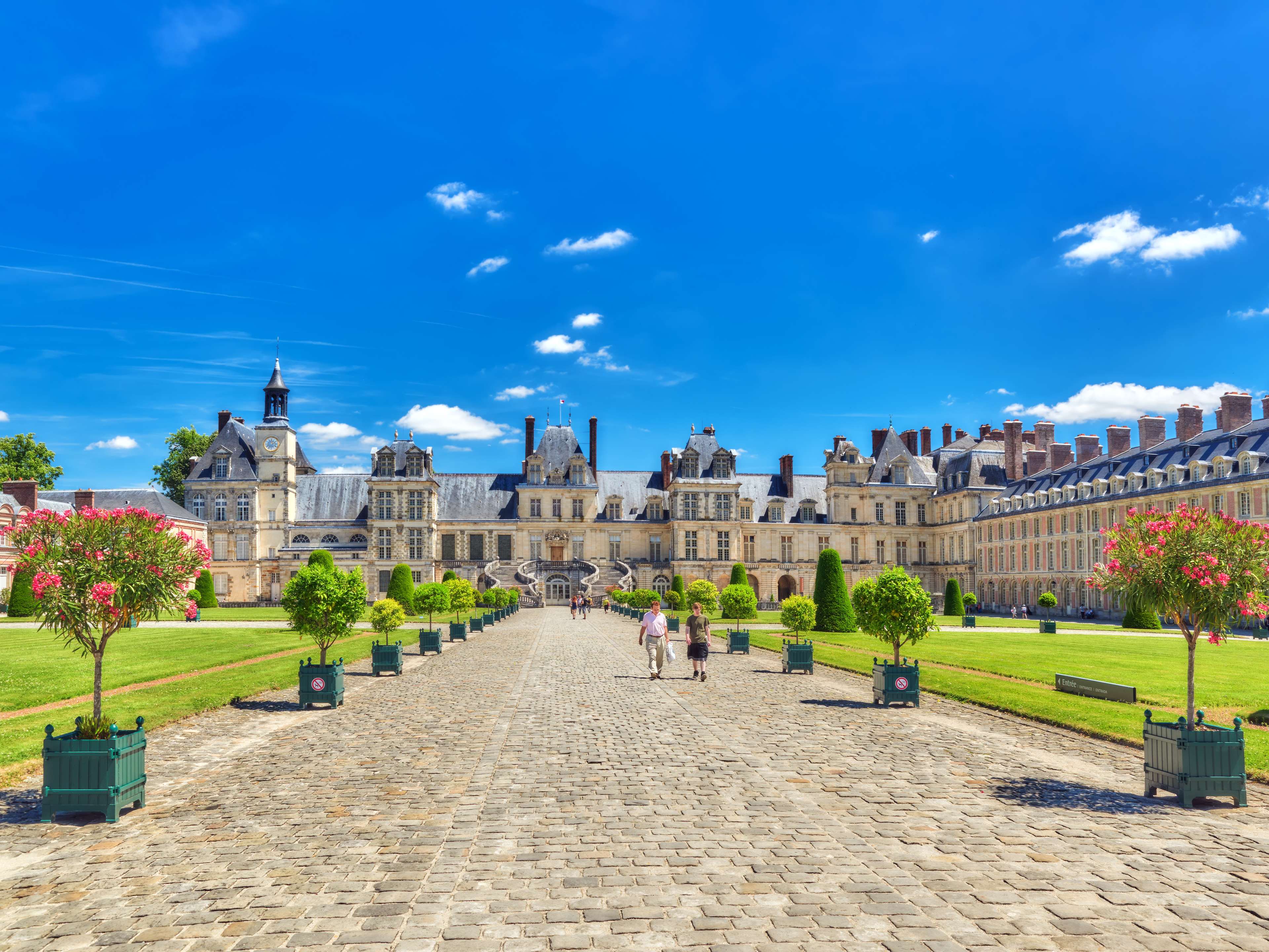 6 Great Day & Weekend Trips From Paris image