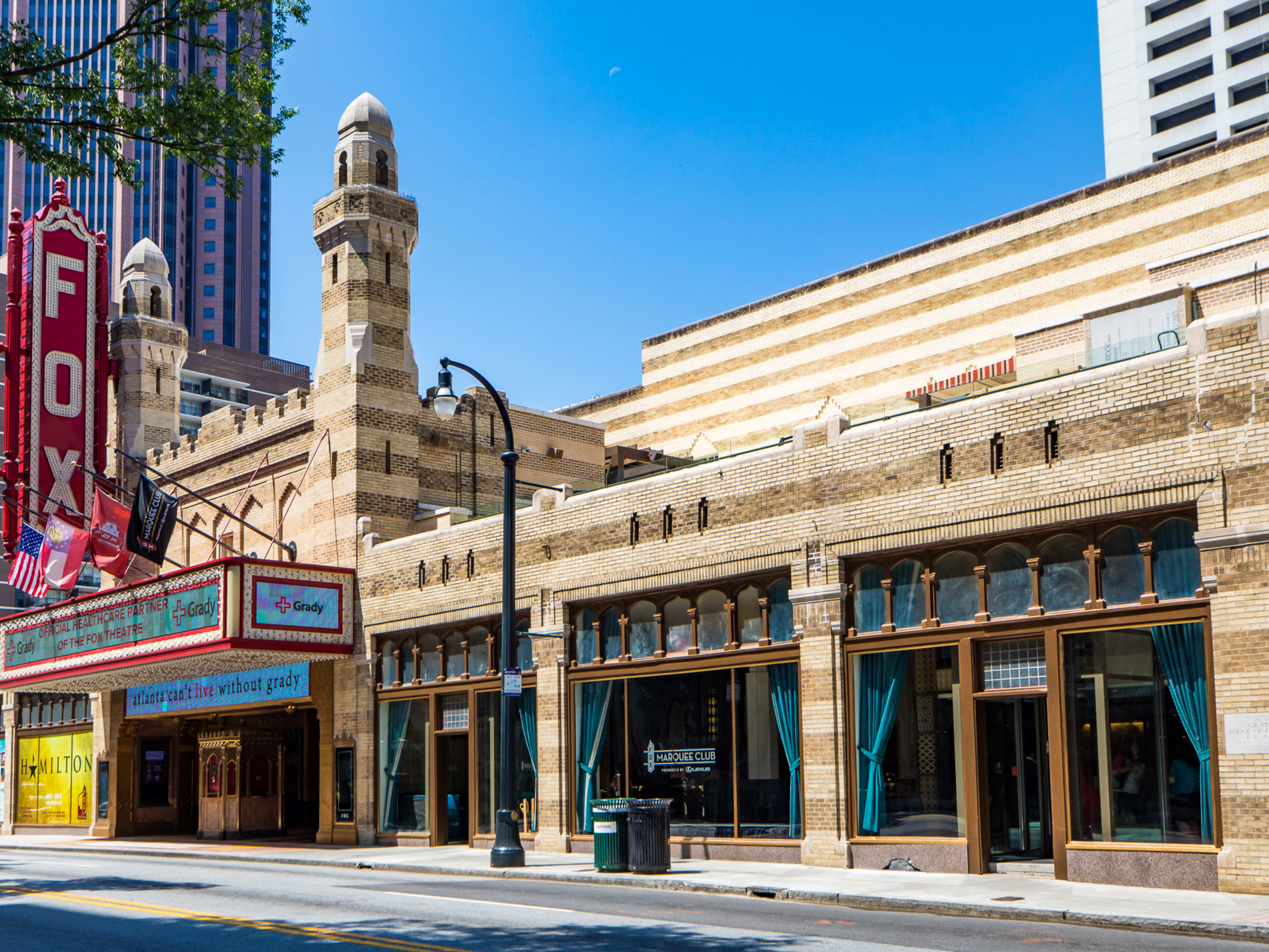 9 Places To Eat & Drink Near The Fox Theatre  image