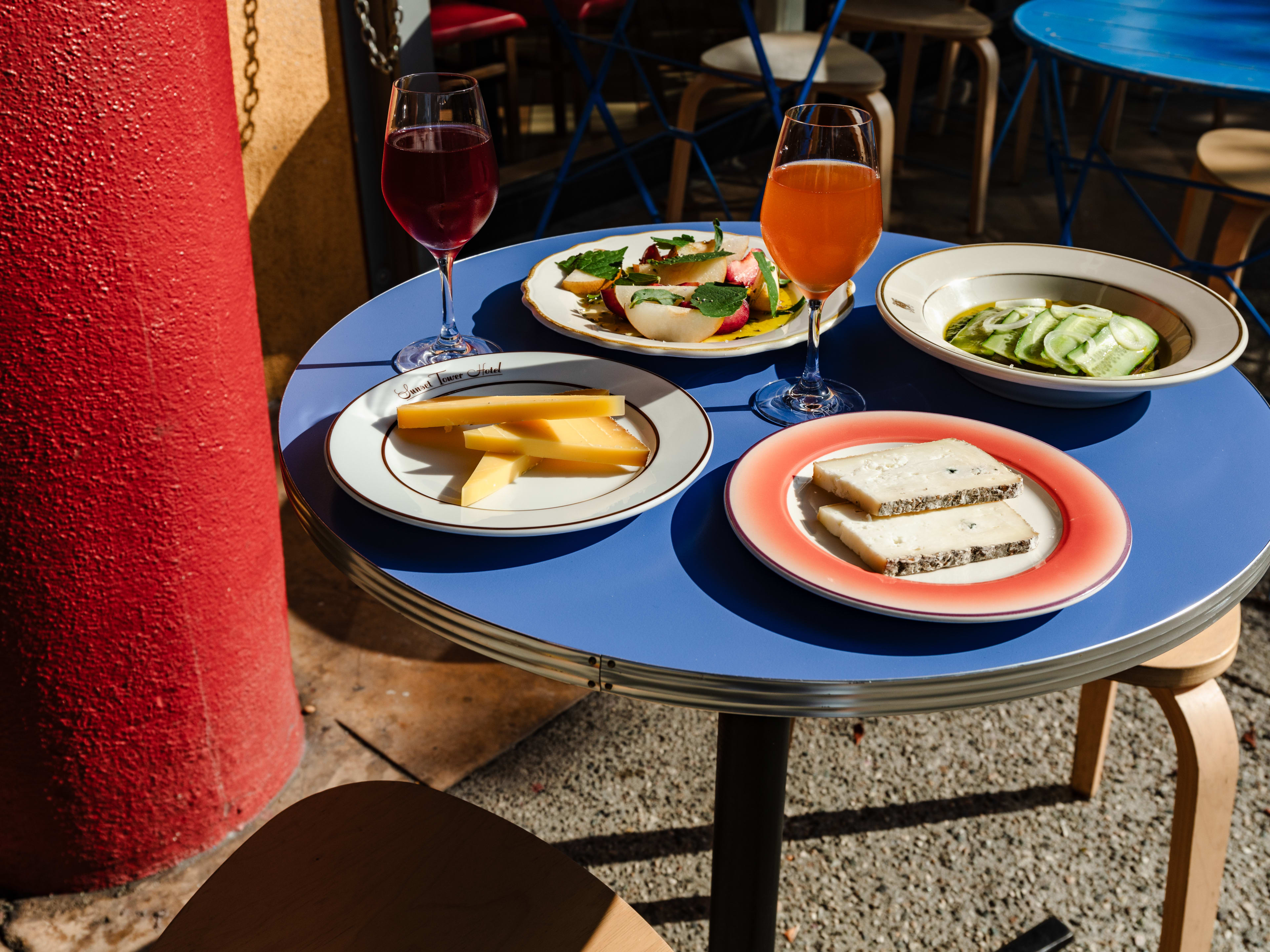 Cafe Triste — Chinatown